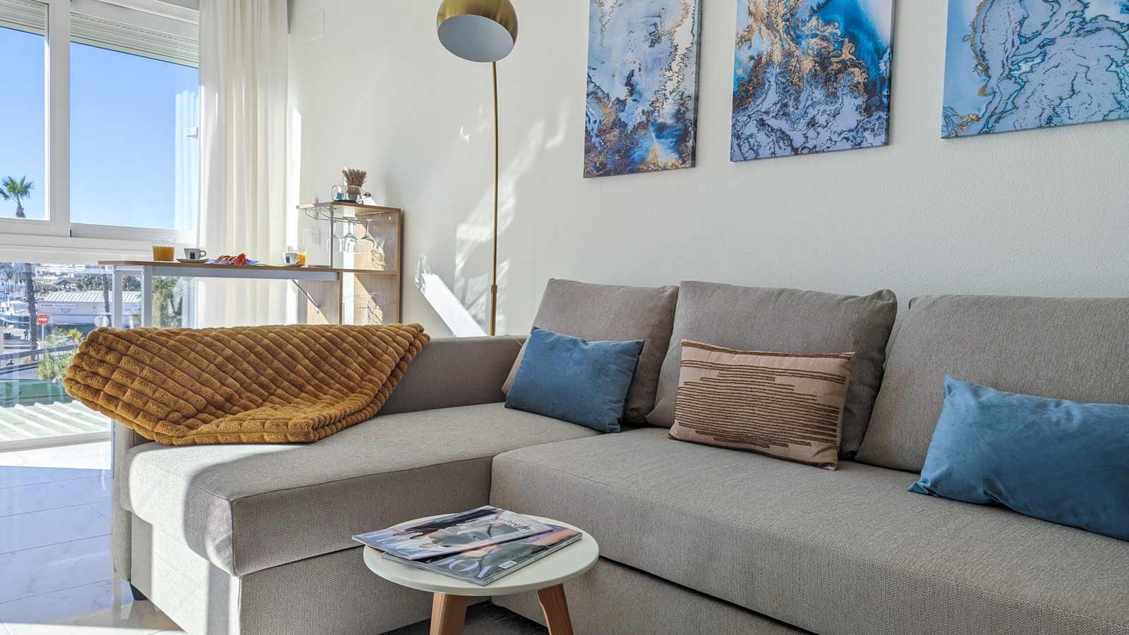 photo of Villa or house on Ctra. del Port, 2, 03570 Villajoyosa, Alicante, Spain
