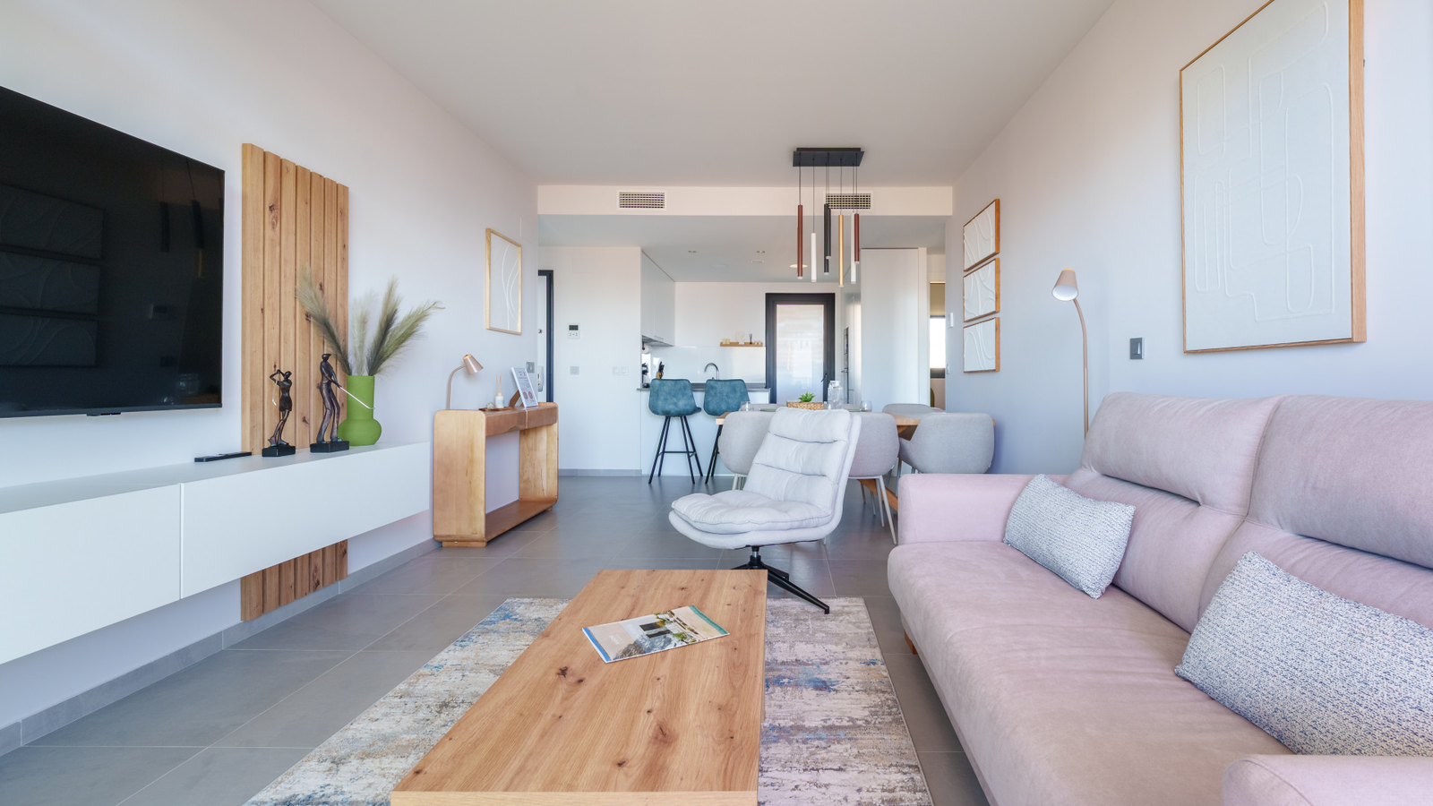 photo of Apartments on Calle Pdte. Adolfo Suárez, 14, 03502 Benidorm, Alicante, Spain