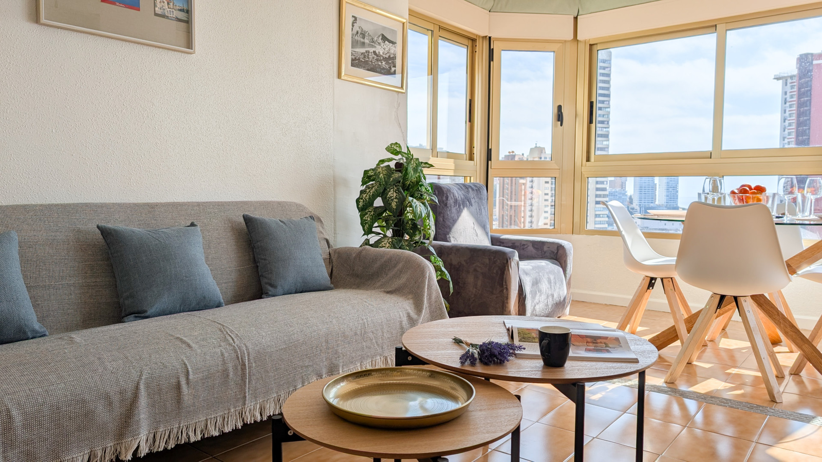 photo of Apartments on Playa de Levante, C. Gerona, 30, 03503 Benidorm, Alicante, Spain