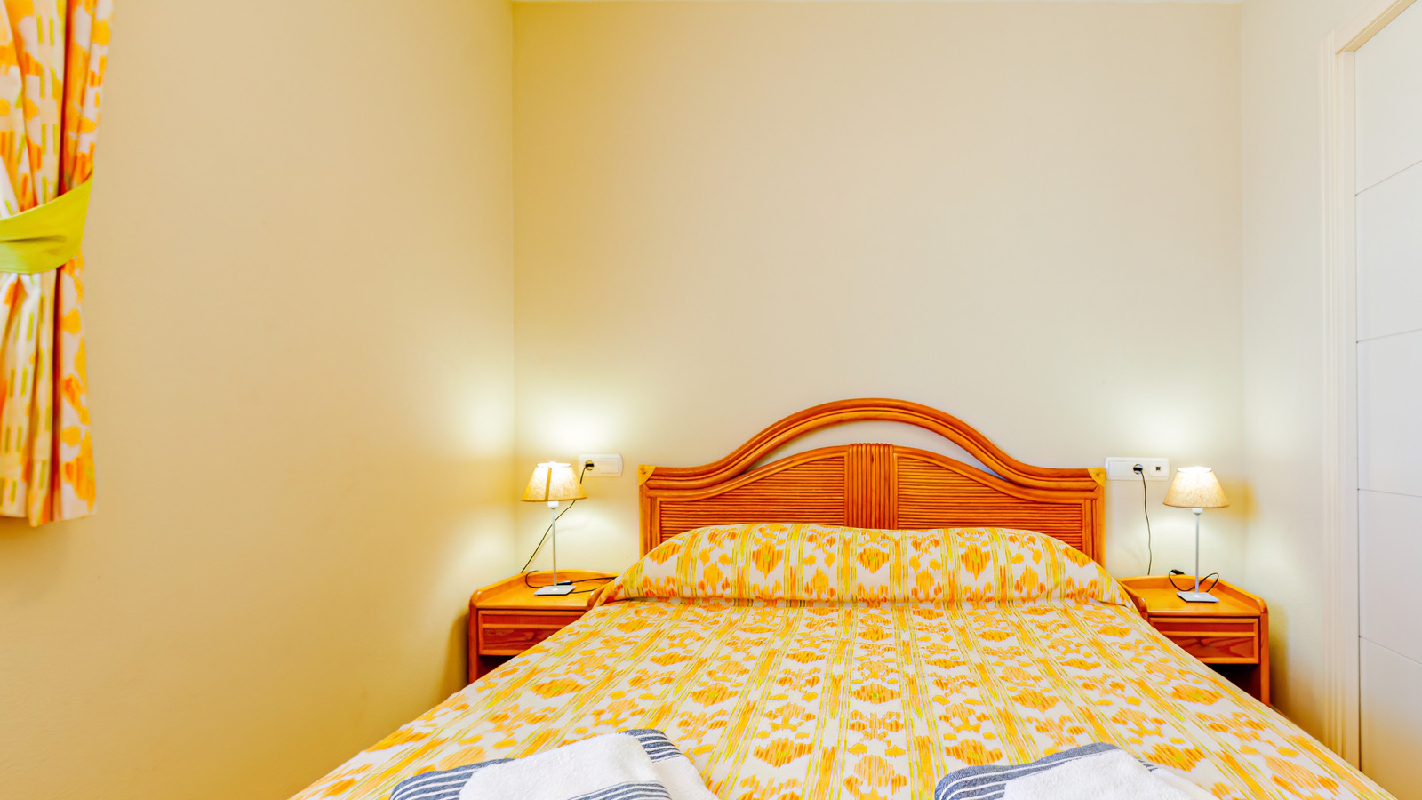 photo of Apartments on Av. Juan Carlos I, 59, 03727 Jalón, Alicante, Spain