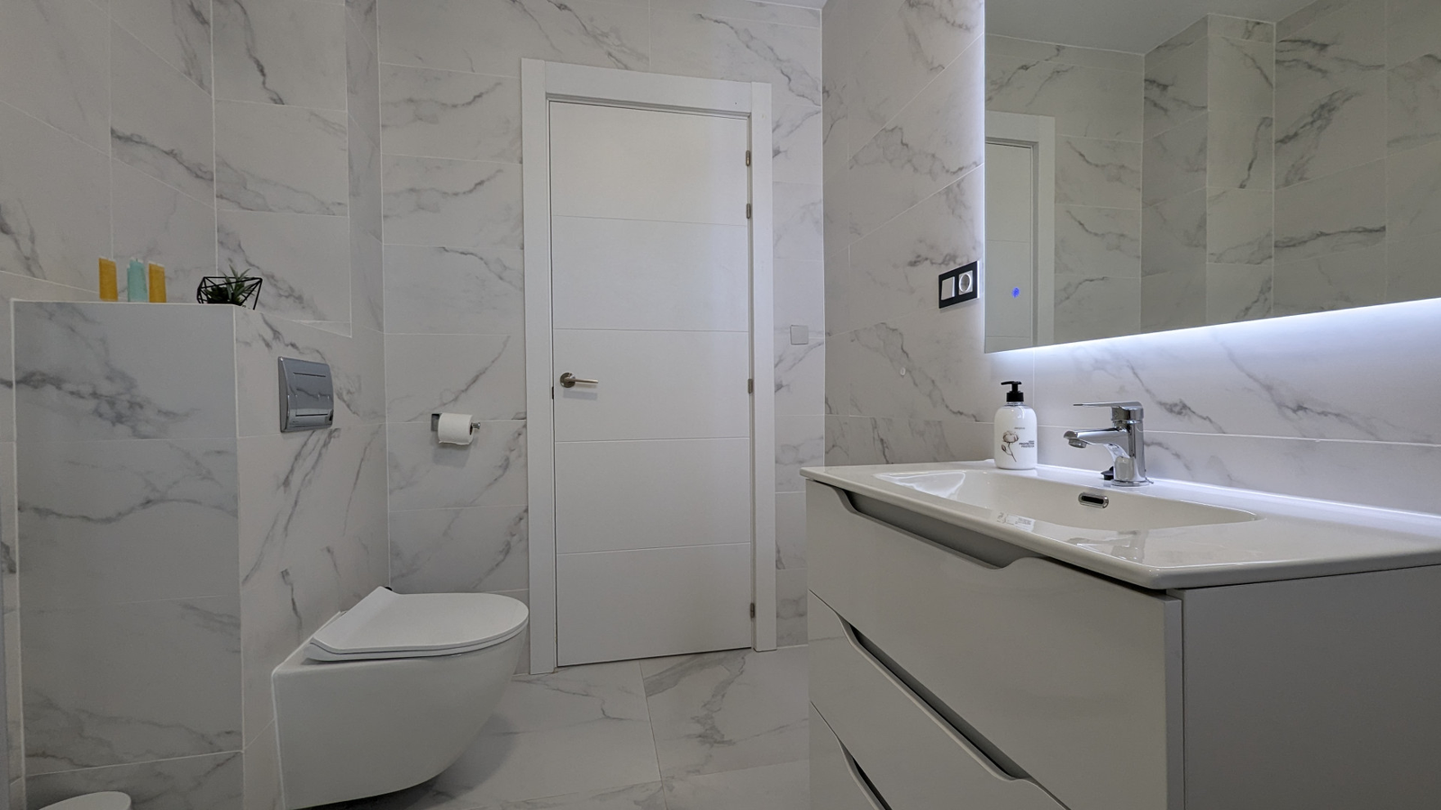 photo of Apartments on Av. de Madrid, 5, 03503 Benidorm, Alicante, Spain