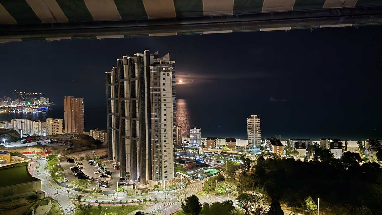 photo of Apartments on Av. Murtal, 22, 03502 Benidorm, Alicante, Spain