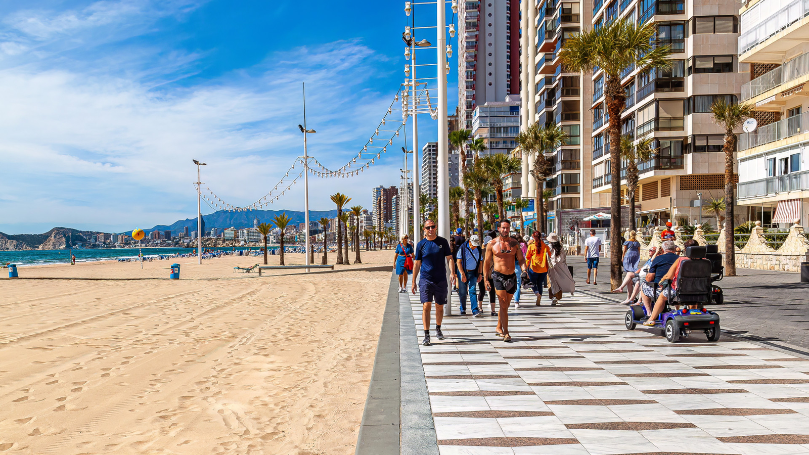 photo of Apartments on Playa de Levante, C. Gerona, 30, 03503 Benidorm, Alicante, Spain