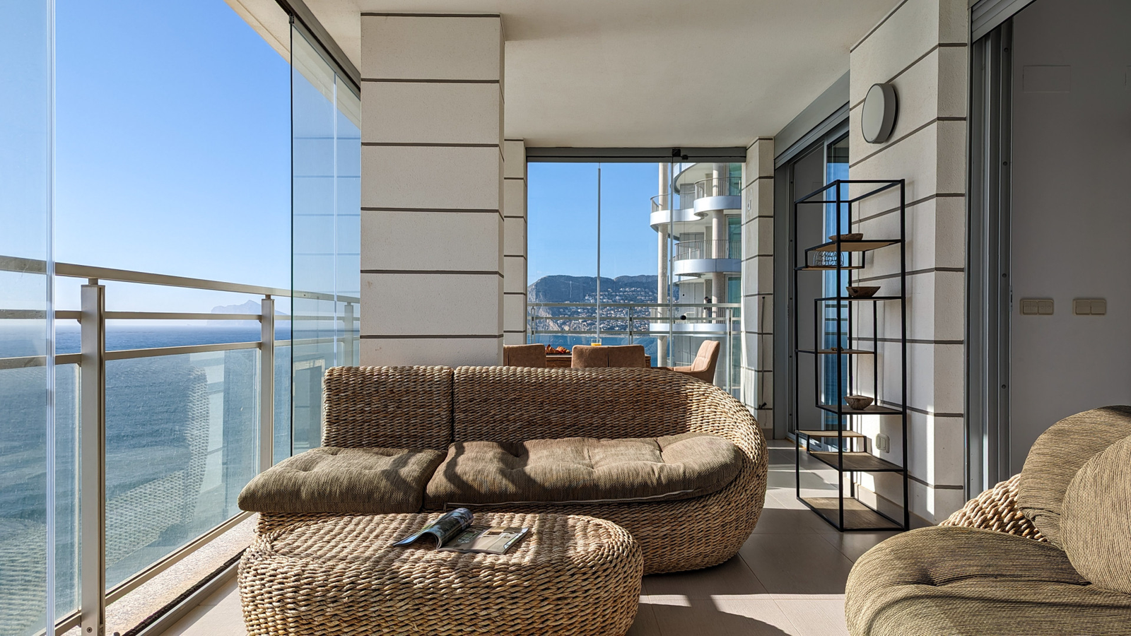 photo of Apartments on P.º Maritimo Playa del Bol, 59, 03710 Calpe, Alicante, Spain