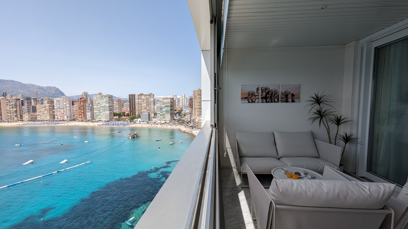photo of Apartments on C. Alcalde Manuel Catalán Chana, 13A, 03503 Benidorm, Alicante, Spain