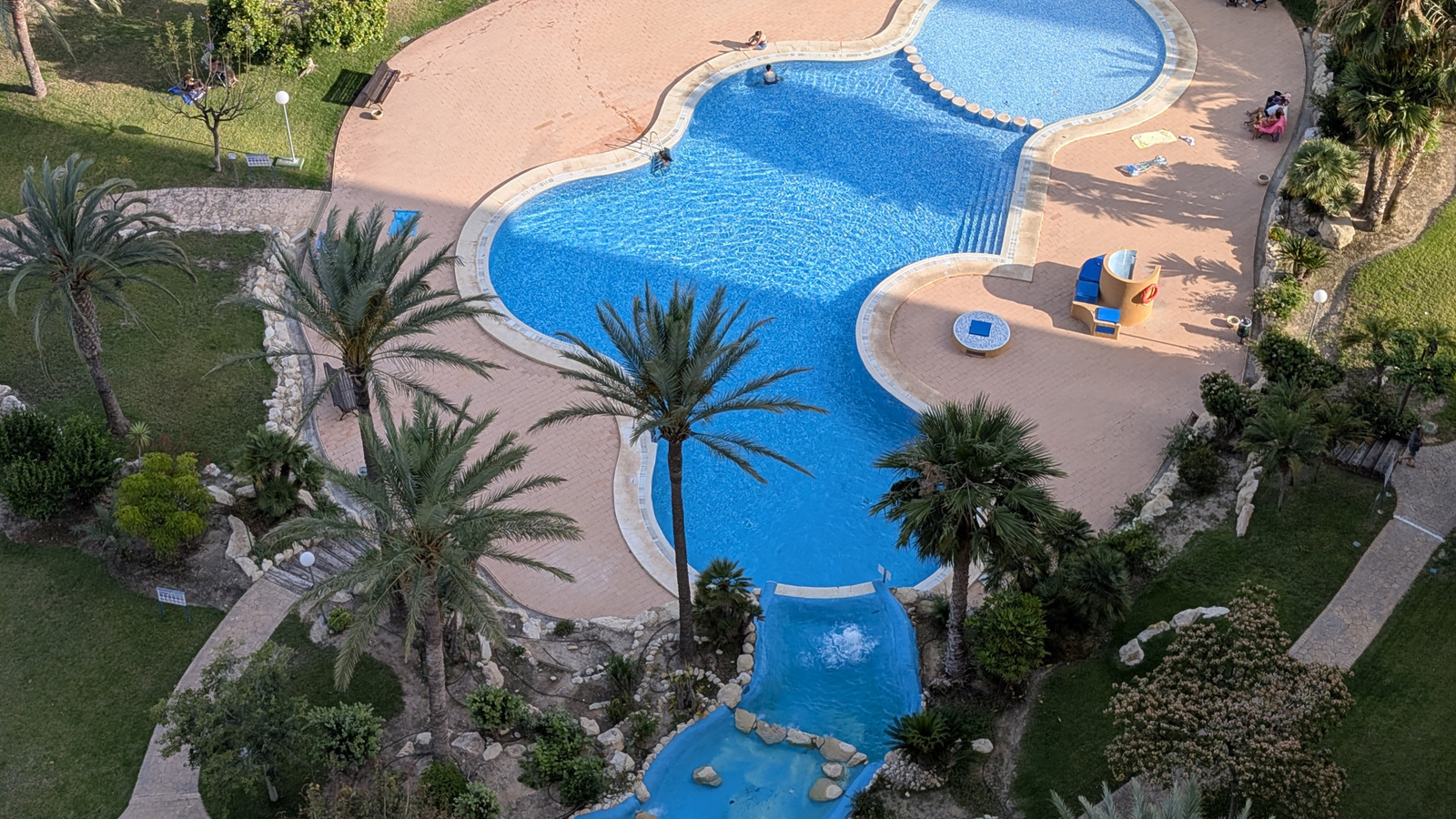 photo of Apartments on Av. Murtal, 22, 03502 Benidorm, Alicante, Spain
