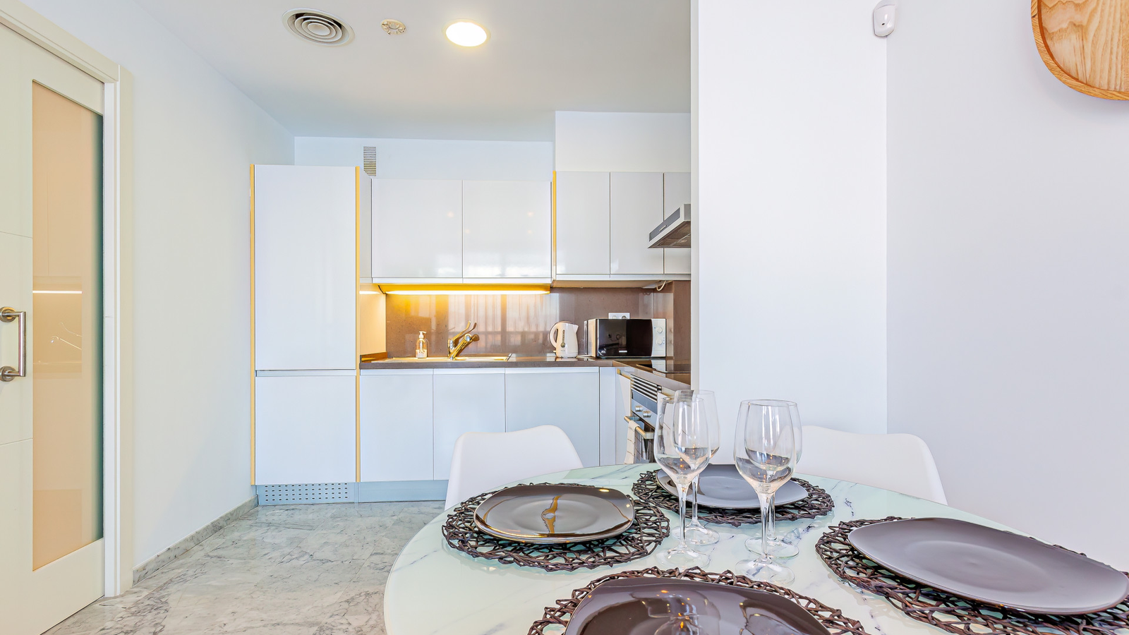 photo of Apartments on Edificio Las Algas, C. Alcalde Manuel Catalán Chana, 22, 03503 Benidorm, Alicante, Spain