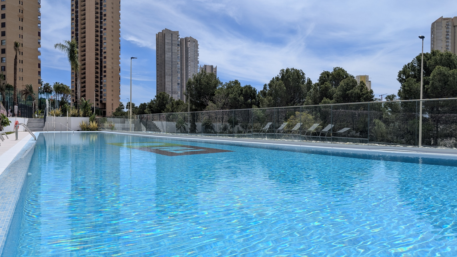 photo of Apartments on Calle Pdte. Adolfo Suárez, 14, 03502 Benidorm, Alicante, Spain