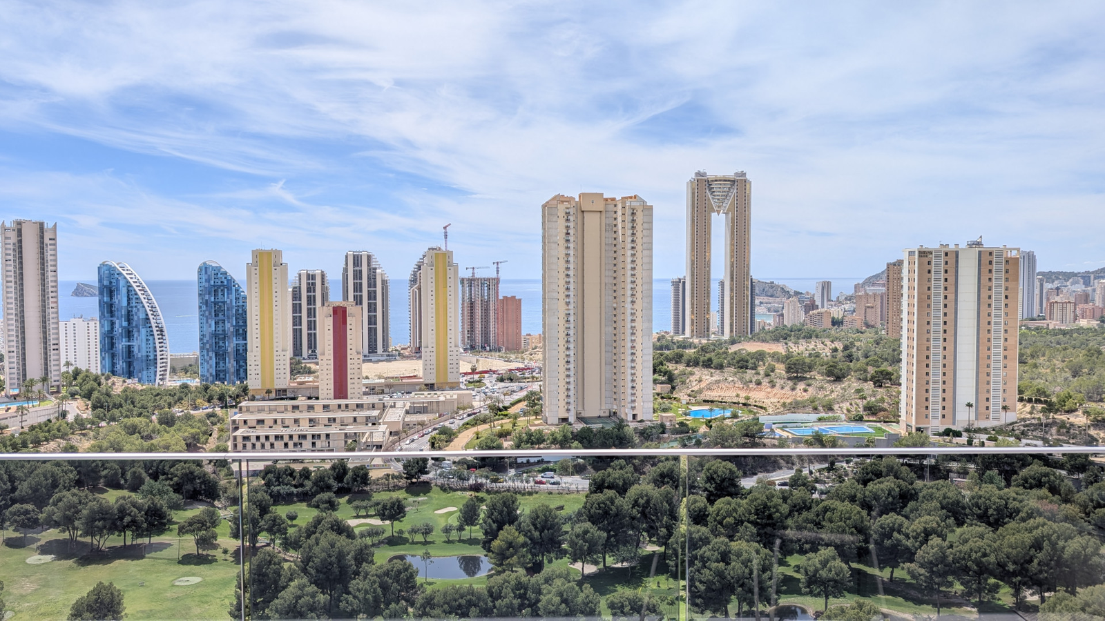 photo of Apartments on Calle Pdte. Adolfo Suárez, 14, 03502 Benidorm, Alicante, Spain