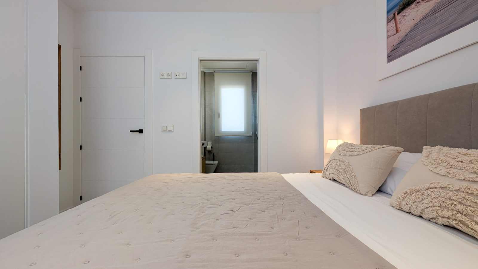 photo of Villa or house on Carrer de Tavernes, 9C, 03509, Alicante, Spain