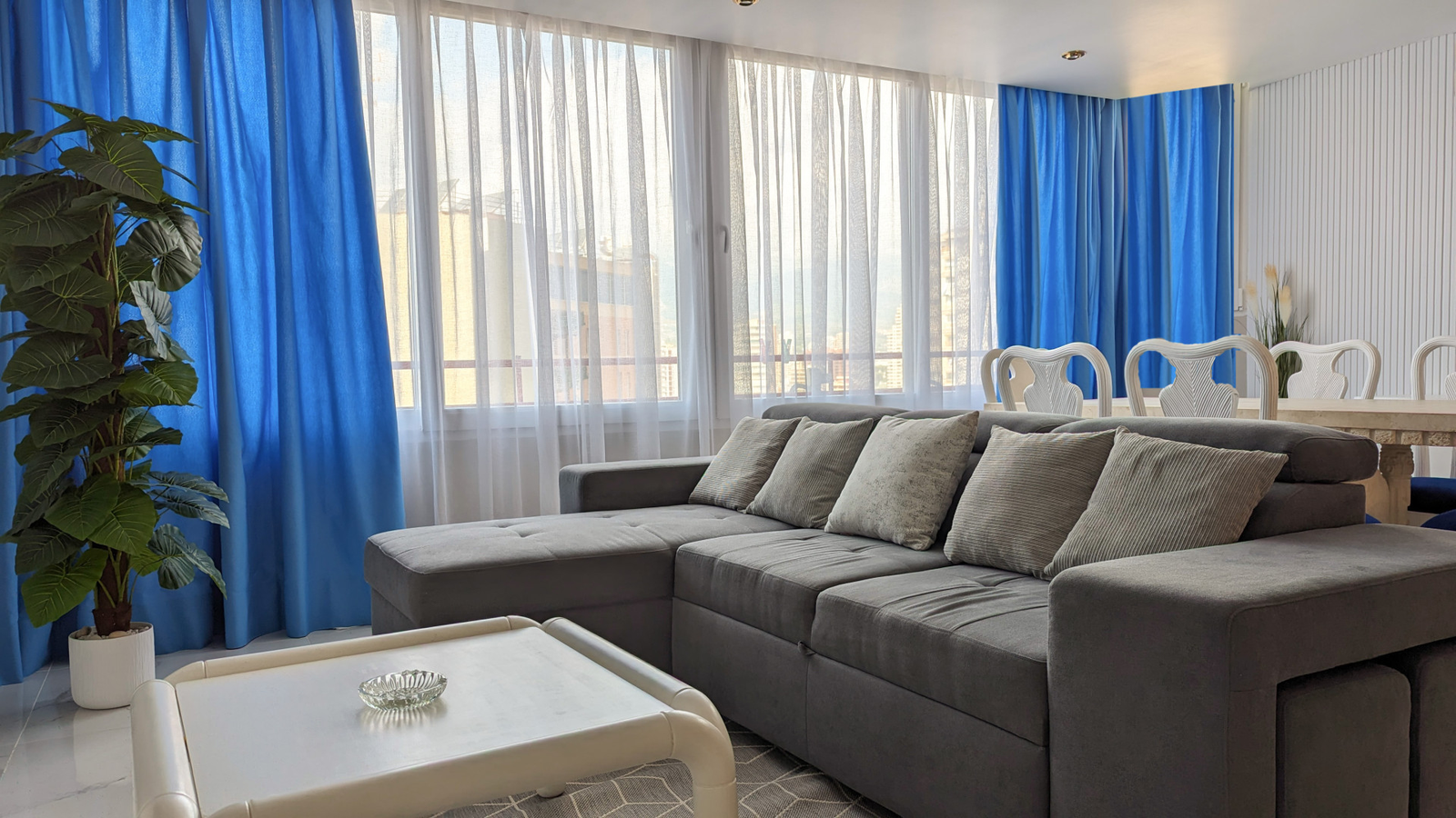 photo of Apartments on Playa de Levante, C. Alcalde Manuel Catalán Chana, 12, 03503 Benidorm, Alicante, Spain