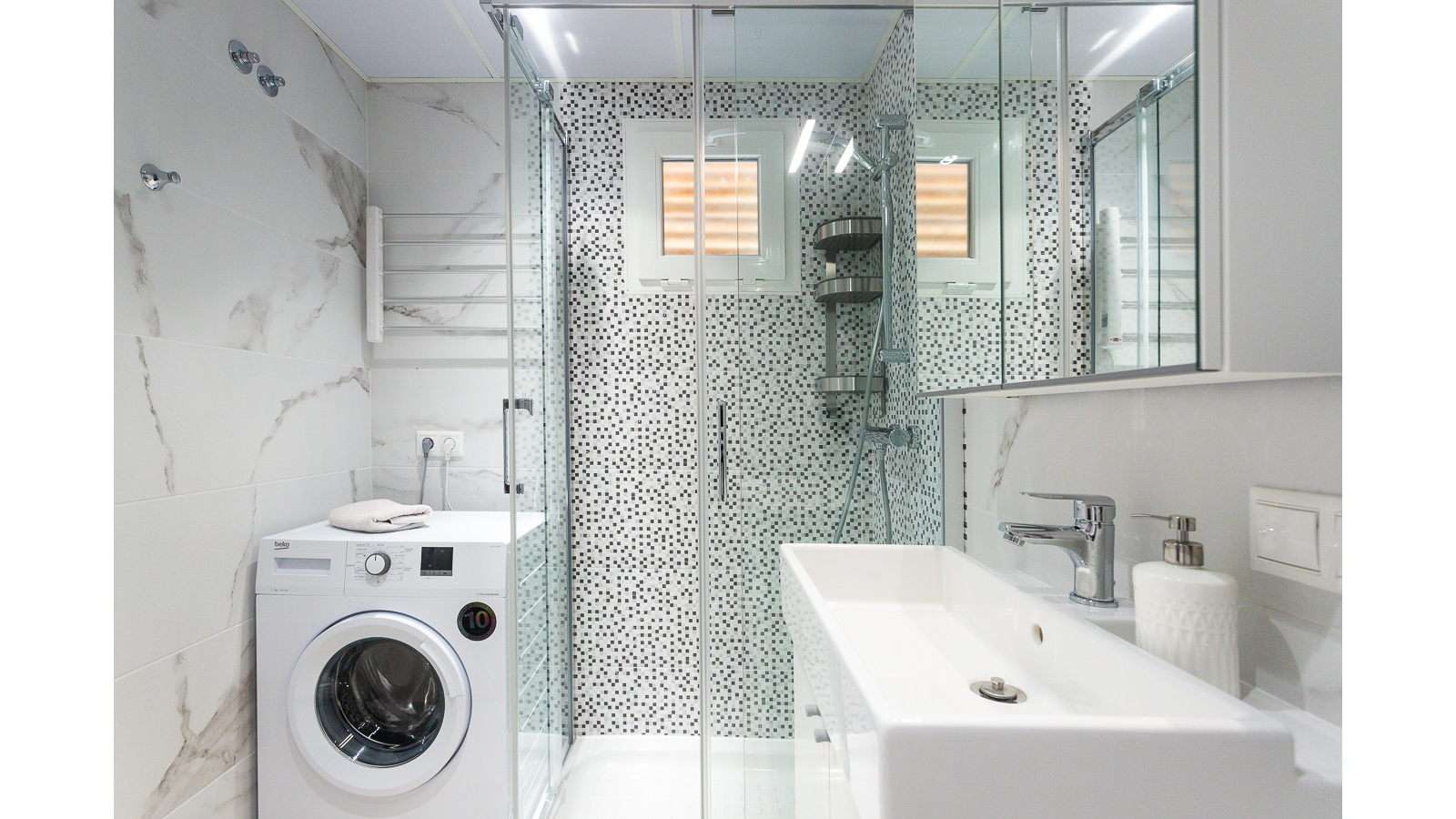 photo of Apartments on C. de Bonn, 4, 03503 Benidorm, Alicante, Spain