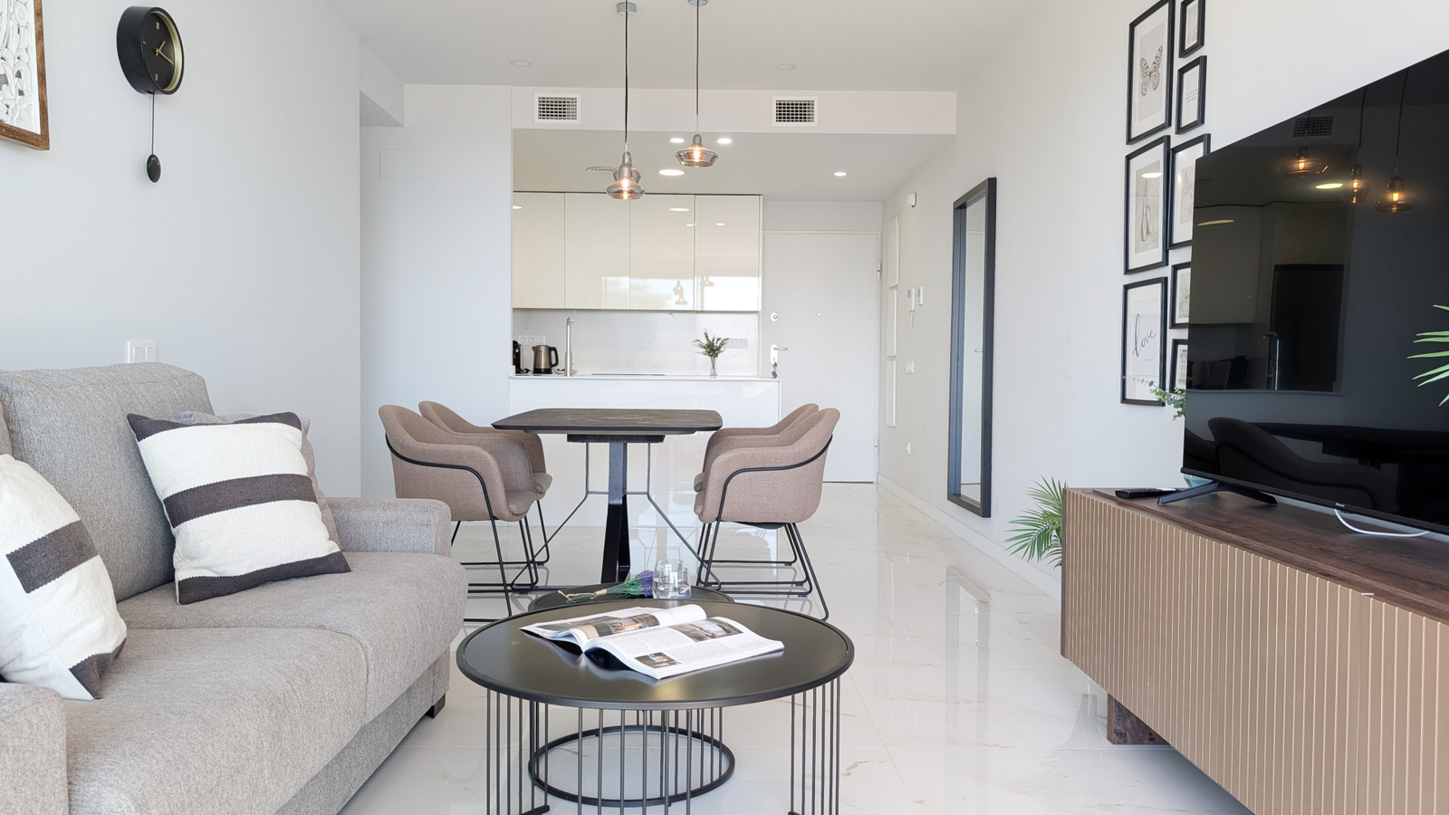 photo of Apartments on Avinguda de Benissa, 2, 03502 Benidorm, Alicante, Spain