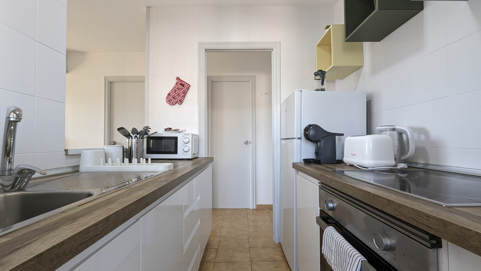 photo of Apartments on Playa de Levante, C. Gerona, 30, 03503 Benidorm, Alicante, Spain