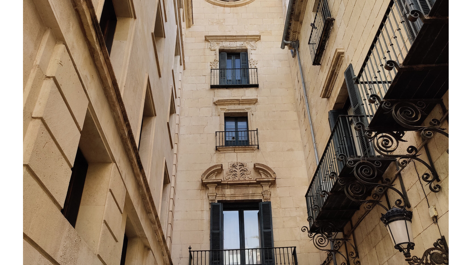 photo of Apartments on Pl. del Carmen, 14, 03002 Alicante, Spain