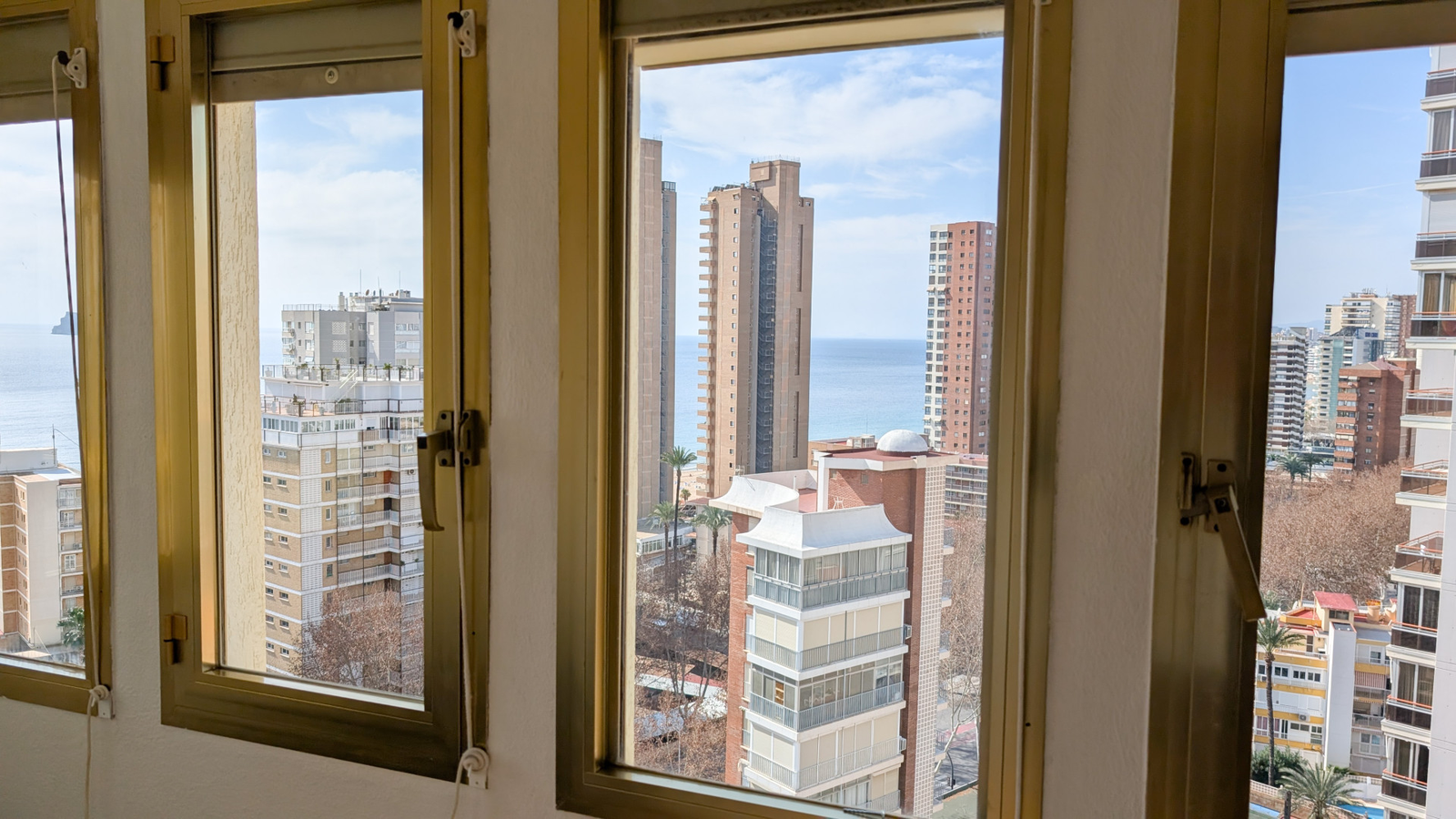 photo of Apartments on Playa de Levante, C. Gerona, 30, 03503 Benidorm, Alicante, Spain