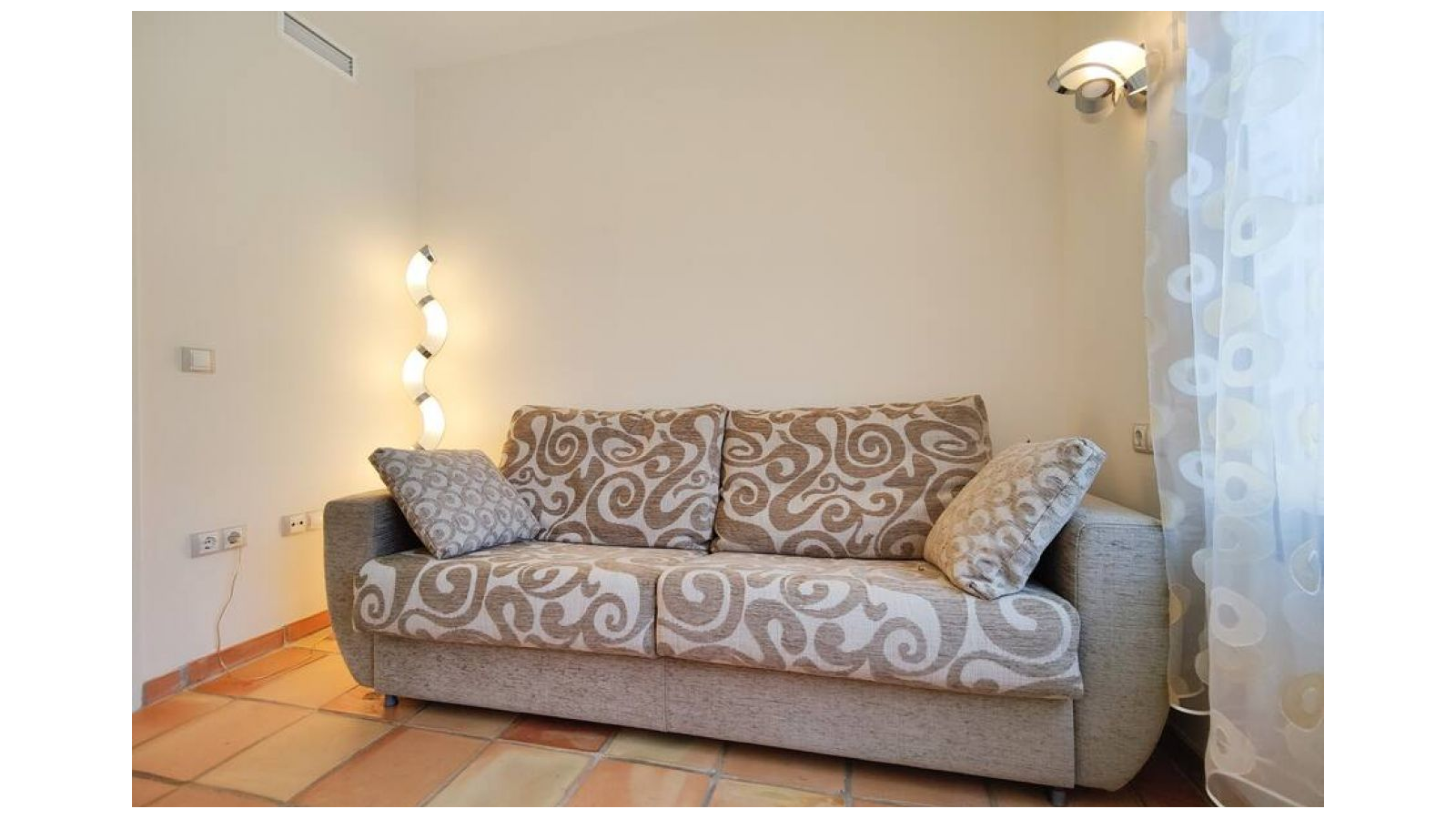 photo of Villa or house on Carrer Berna, 27, 03509 Golf Badia, Alicante, Spain