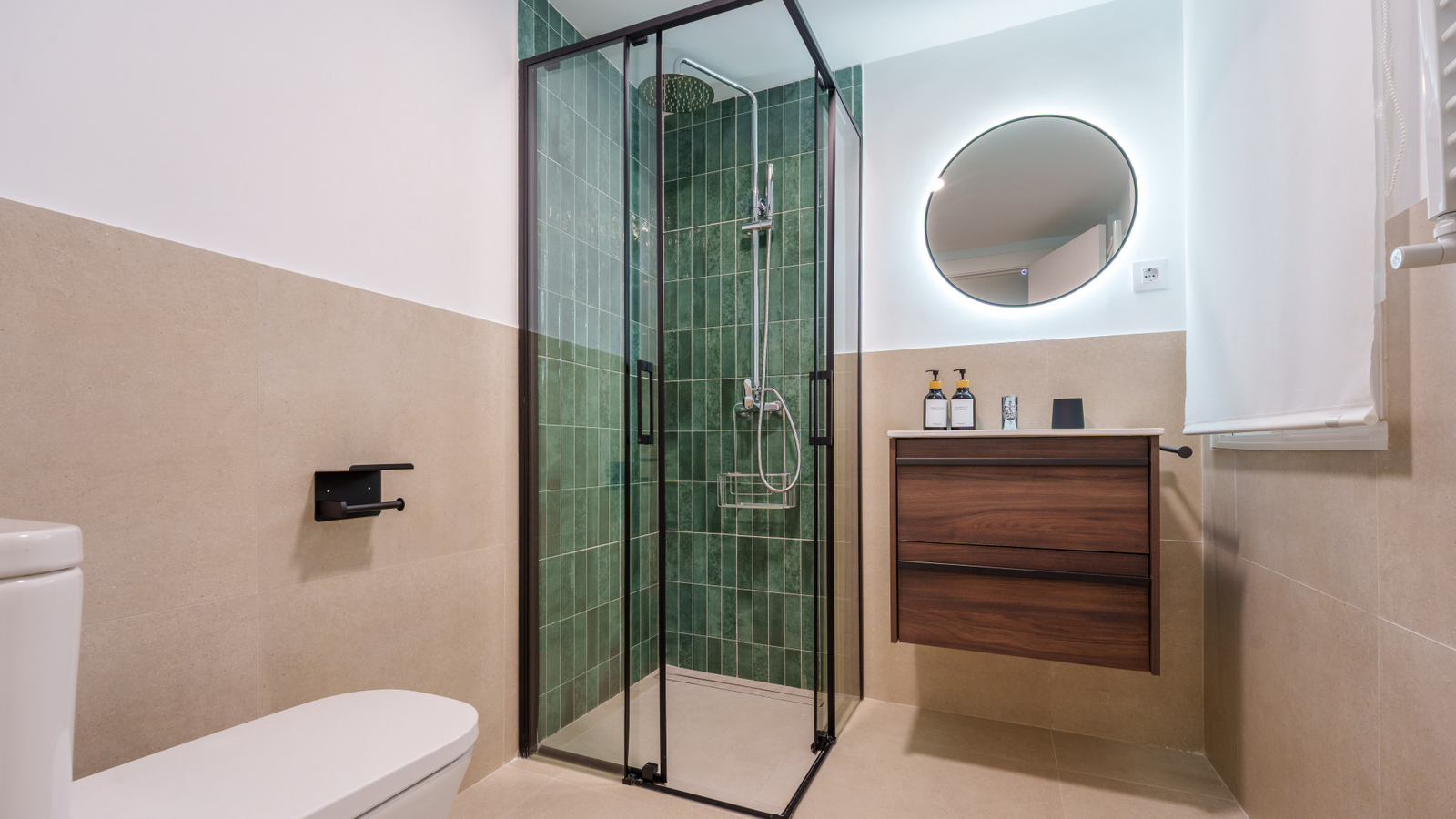 photo of Apartments on Calle Avilés, 10, 03502 Benidorm, Alicante, Spain