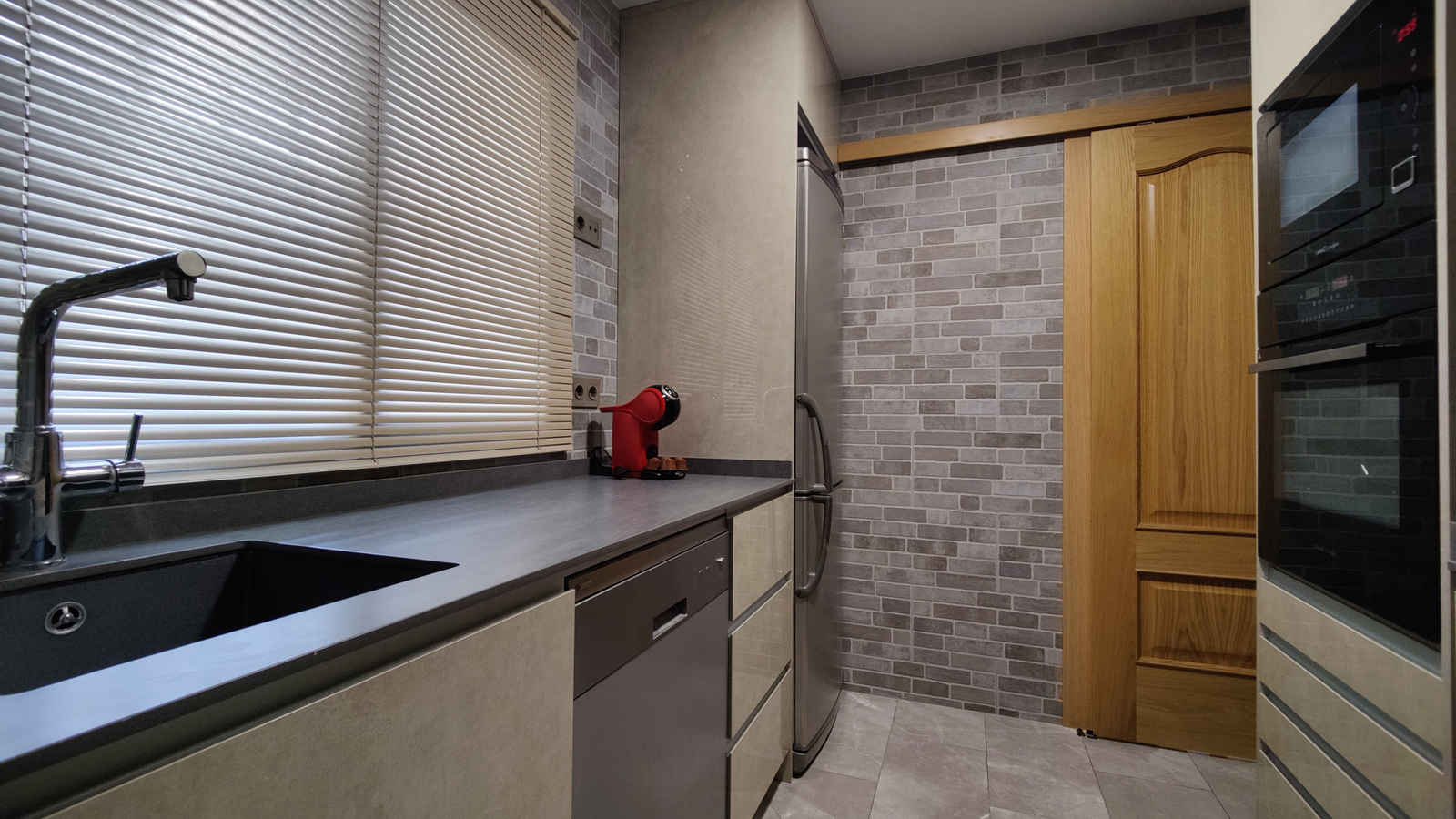 photo of Apartments on Carrer de la Torre les Maçanes, 1, 03502 Benidorm, Alicante, Spain