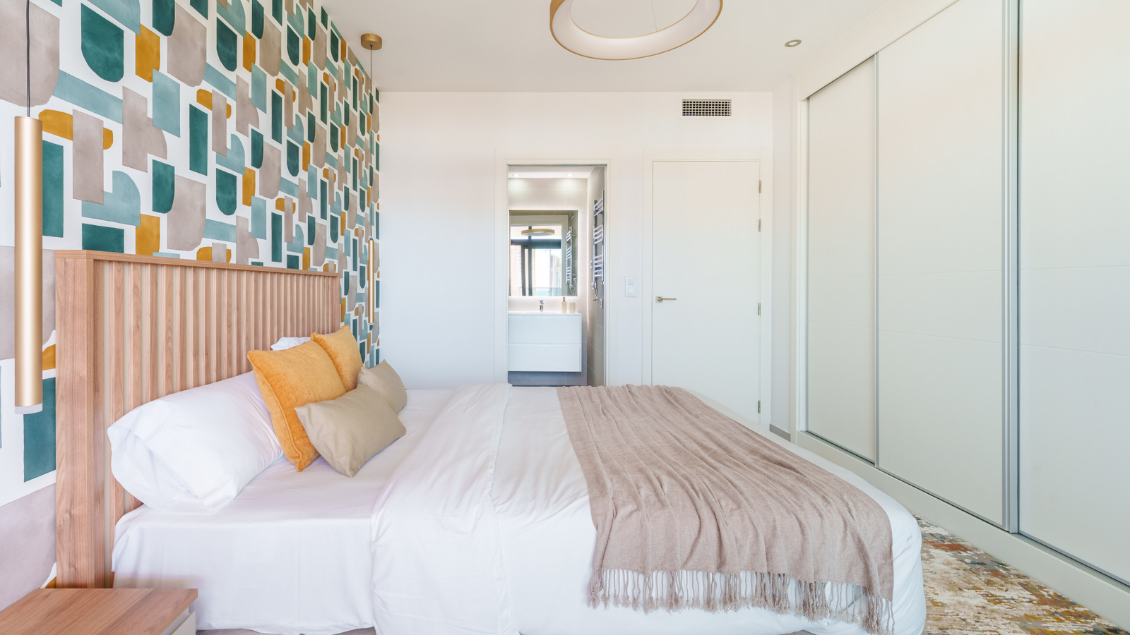 photo of Apartments on Calle Pdte. Adolfo Suárez, 14, 03502 Benidorm, Alicante, Spain