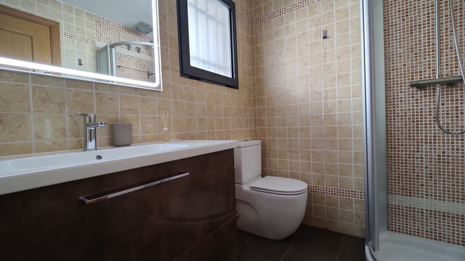 photo of Apartments on Carrer de la Torre les Maçanes, 1, 03502 Benidorm, Alicante, Spain