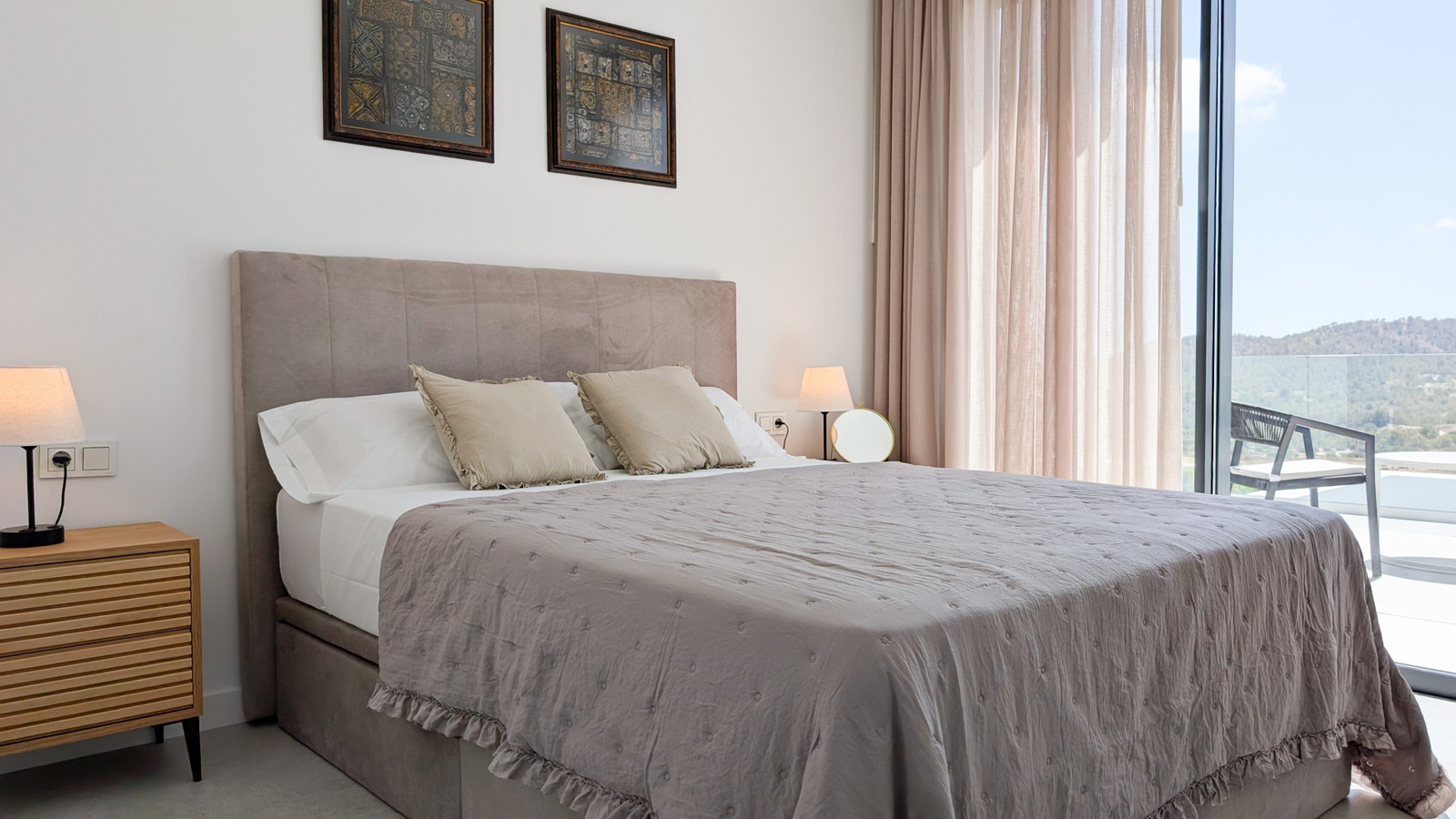 photo of Villa or house on Carrer de Tavernes, 9C, 03509, Alicante, Spain
