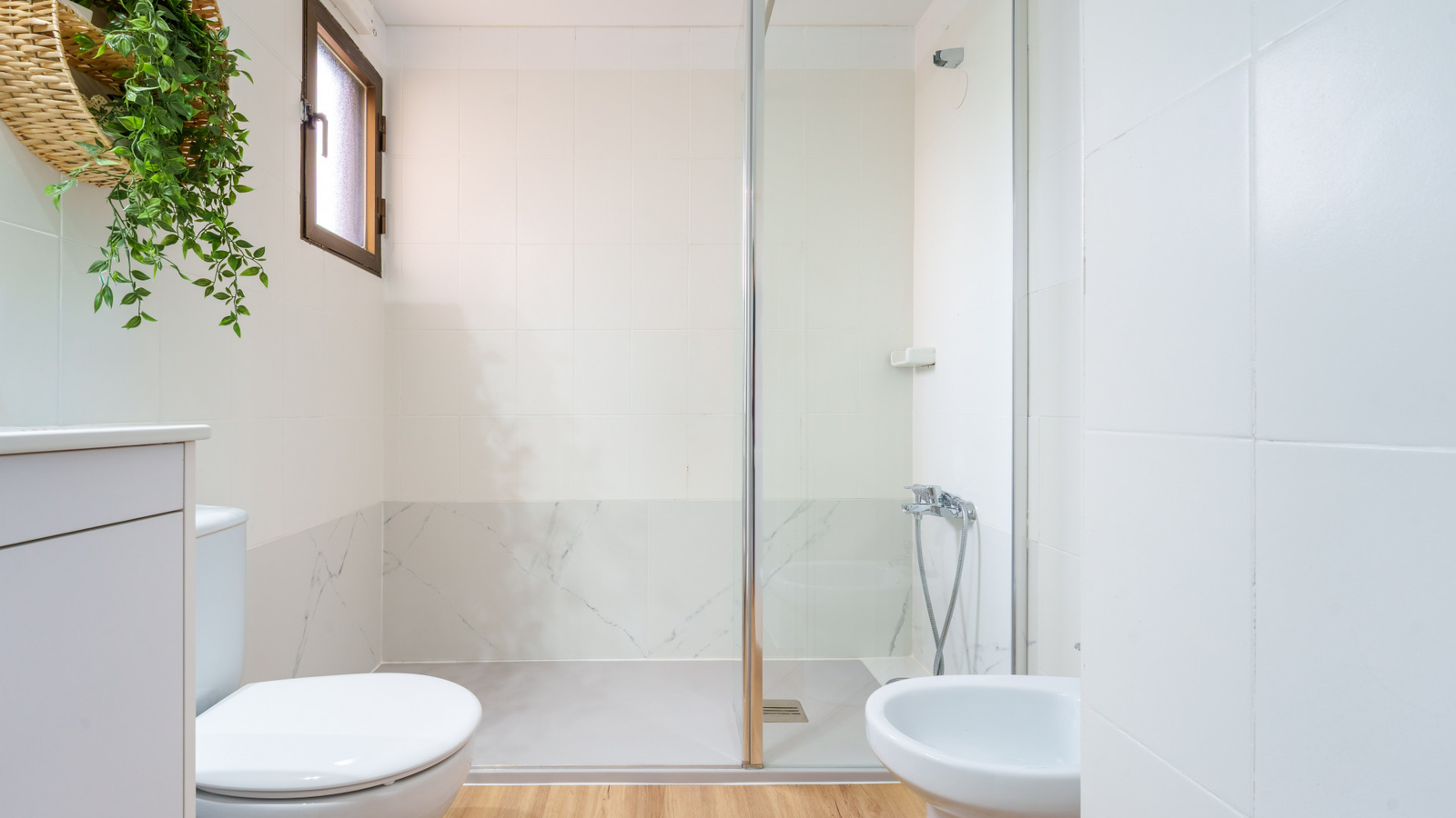 photo of Apartments on Av. del Mediterráneo, 43, 03503 Benidorm, Alicante, Spain