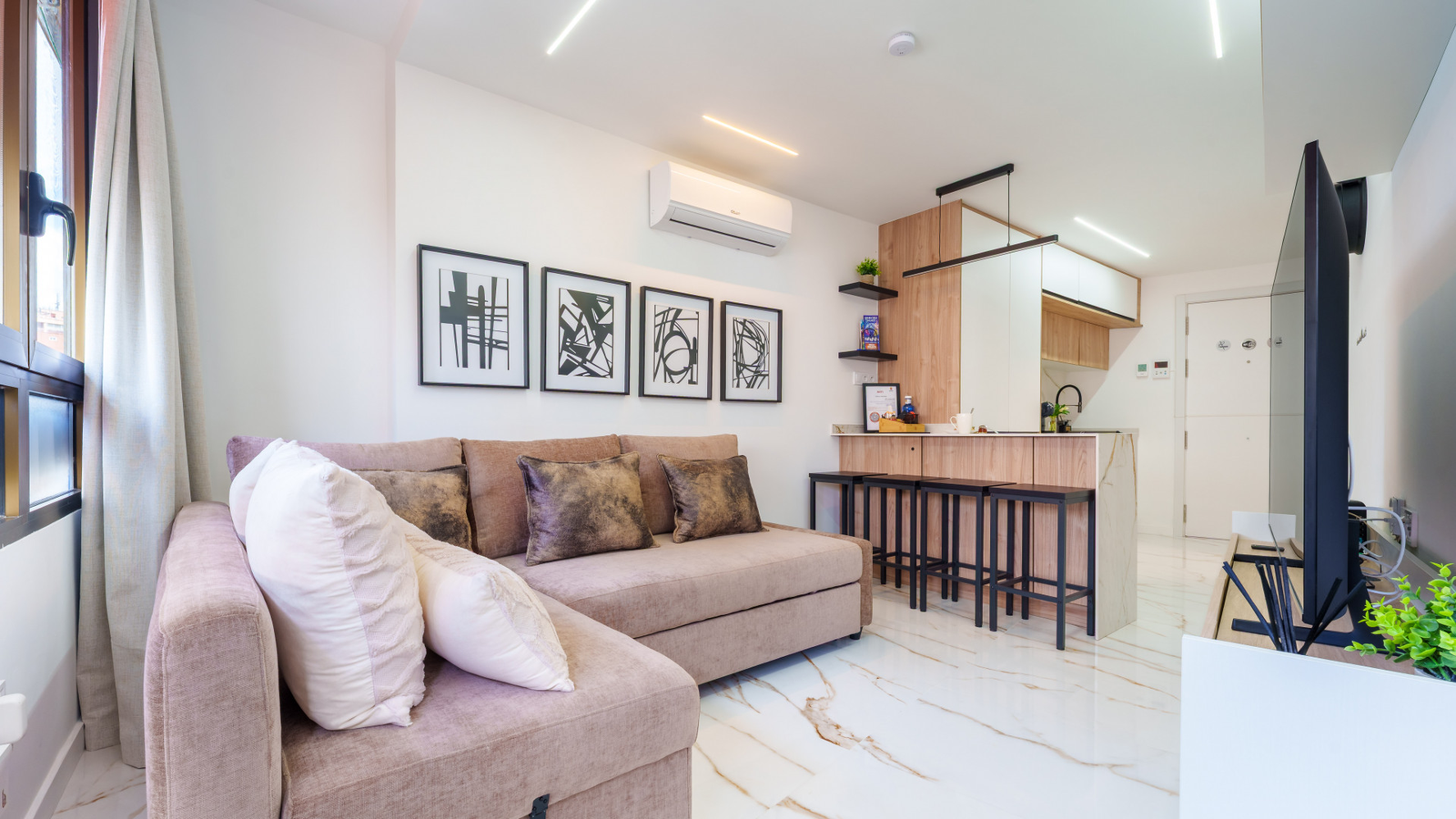 photo of Apartments on Calle de Bruselas, 9, 03503 Benidorm, Alicante, Spain