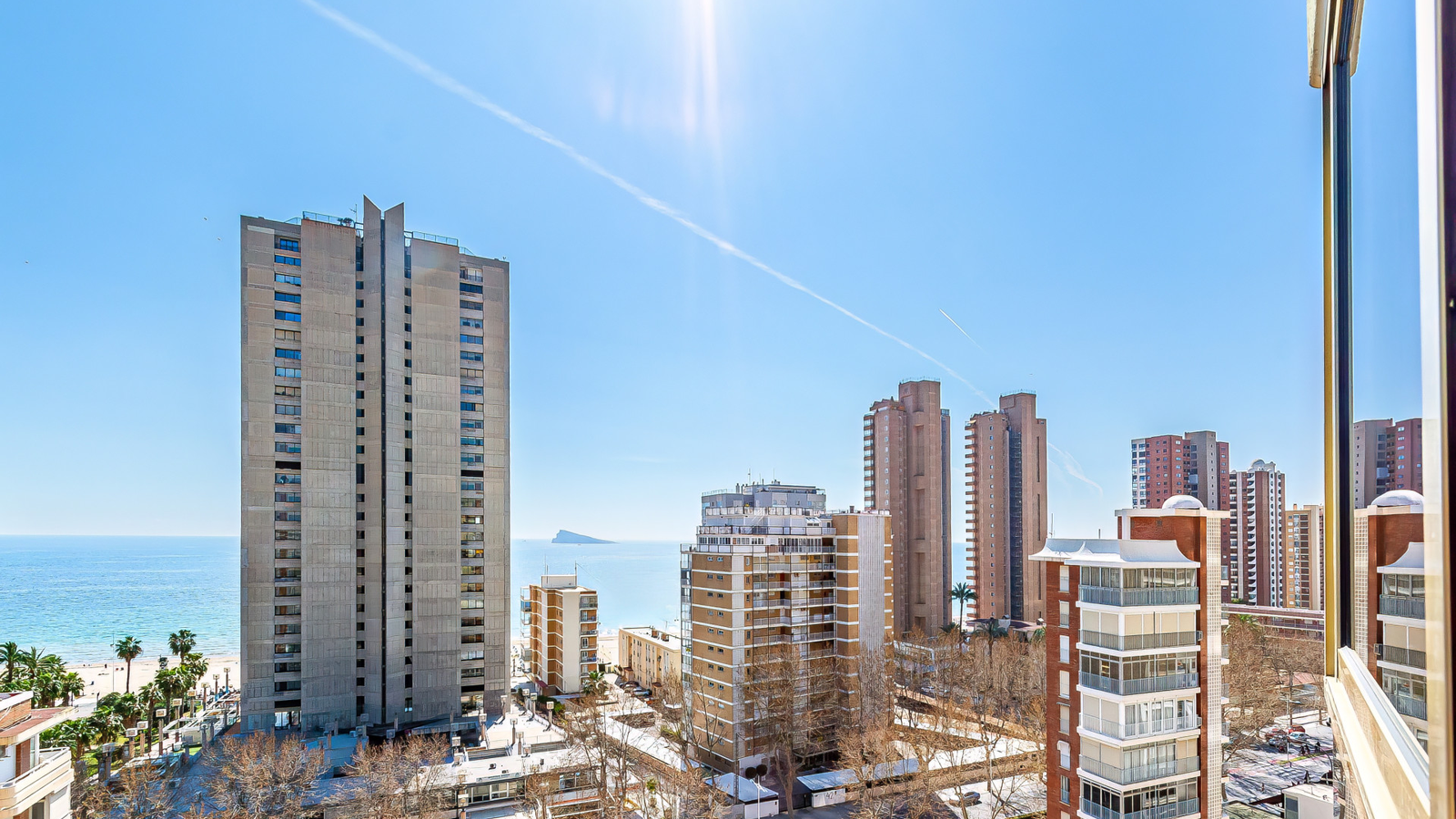 photo of Apartments on Playa de Levante, C. Gerona, 30, 03503 Benidorm, Alicante, Spain