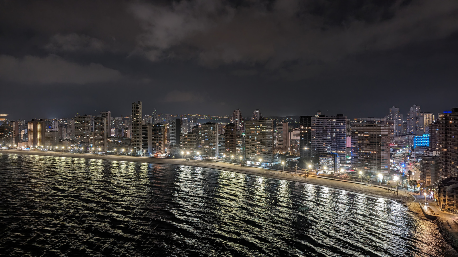 photo of Apartments on C. Alcalde Manuel Catalán Chana, 13A, 03503 Benidorm, Alicante, Spain