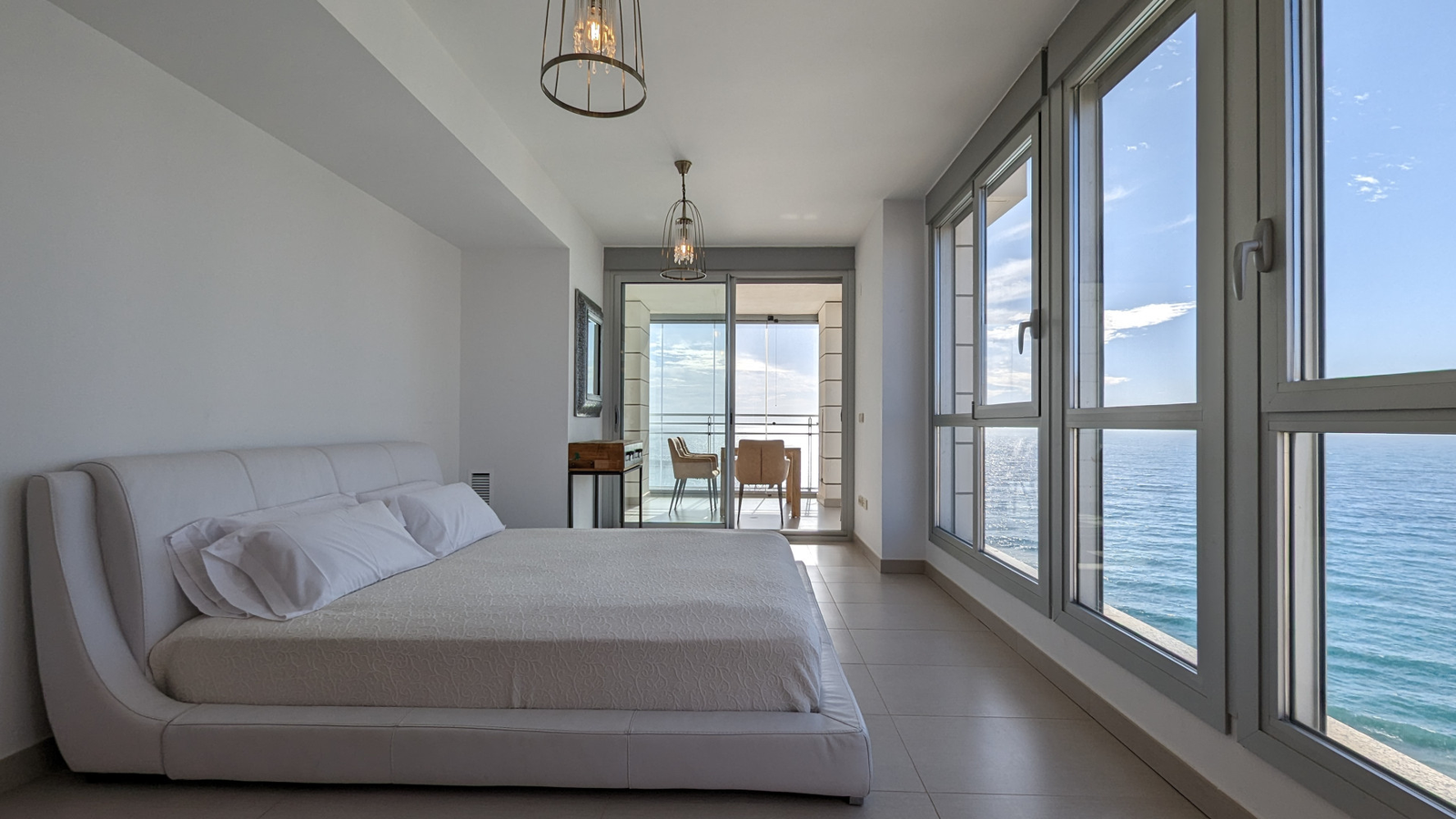 photo of Apartments on P.º Maritimo Playa del Bol, 59, 03710 Calpe, Alicante, Spain