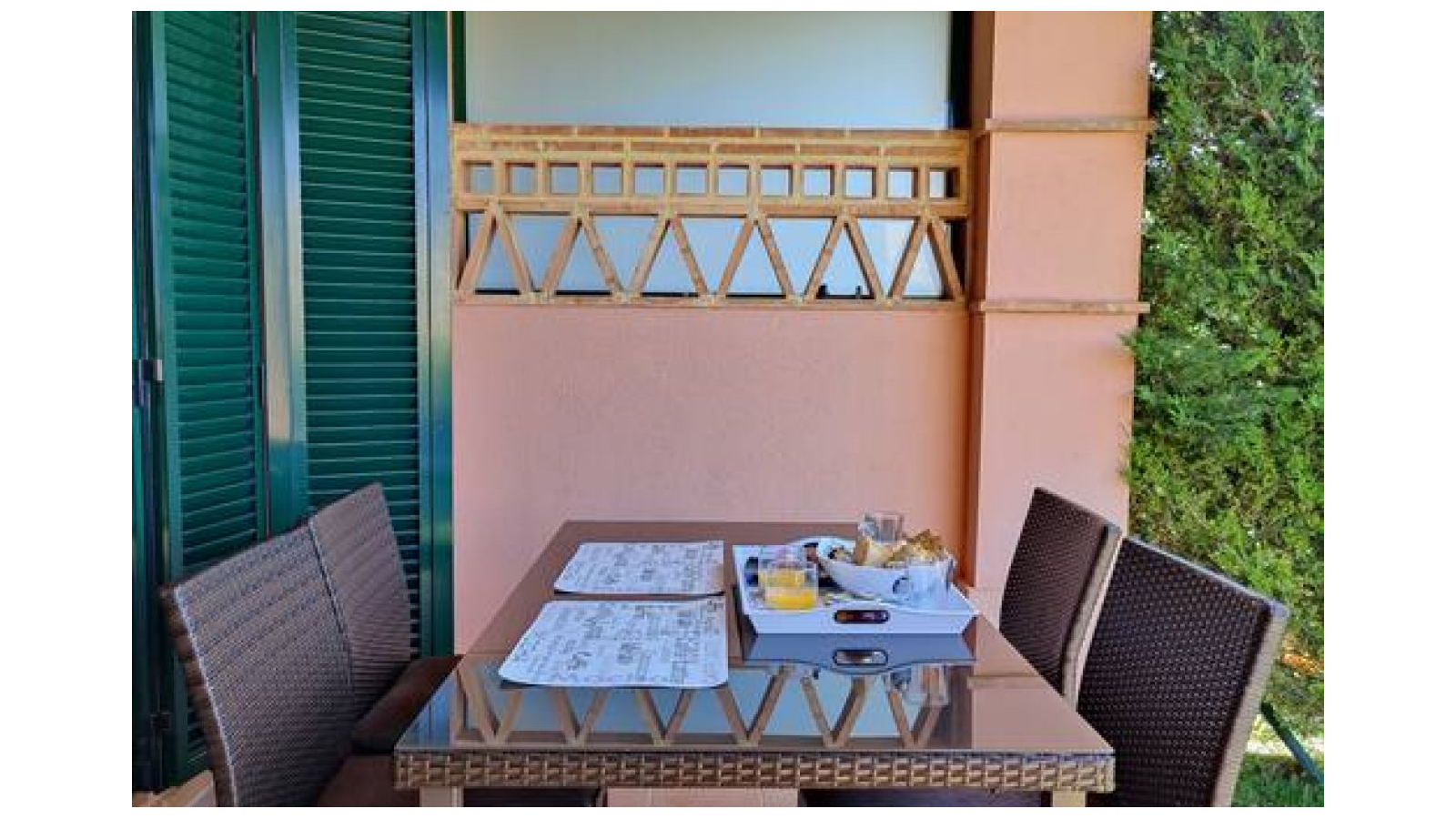 photo of Villa or house on Carrer Berna, 27, 03509 Golf Badia, Alicante, Spain