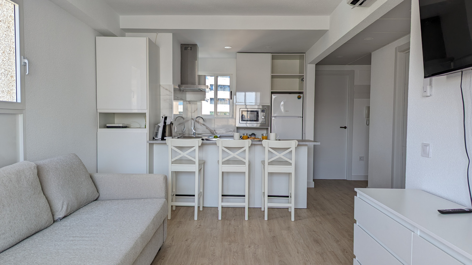 photo of Apartments on C. de Bonn, 4, 03503 Benidorm, Alicante, Spain