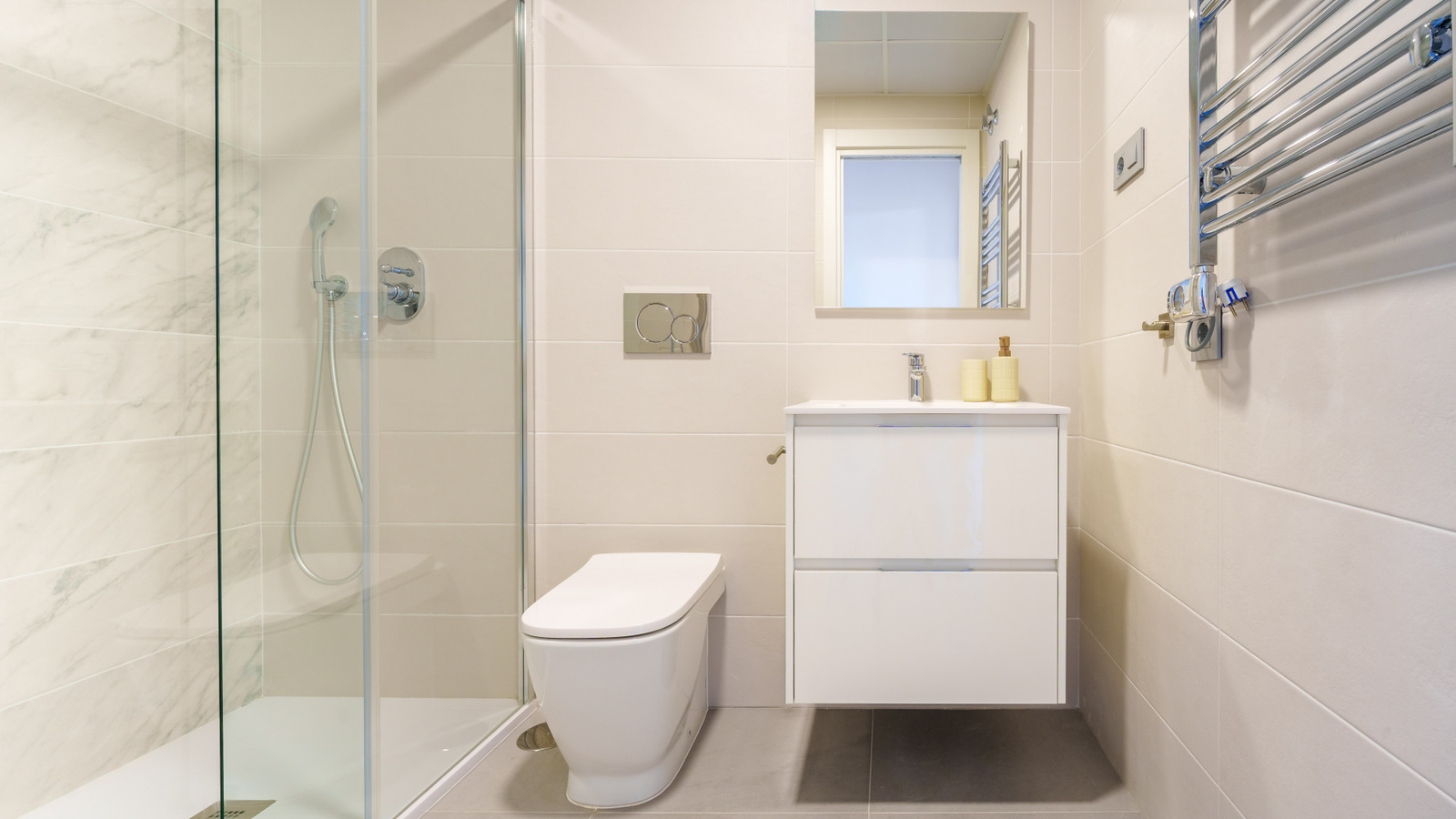 photo of Apartments on Calle Pdte. Adolfo Suárez, 14, 03502 Benidorm, Alicante, Spain
