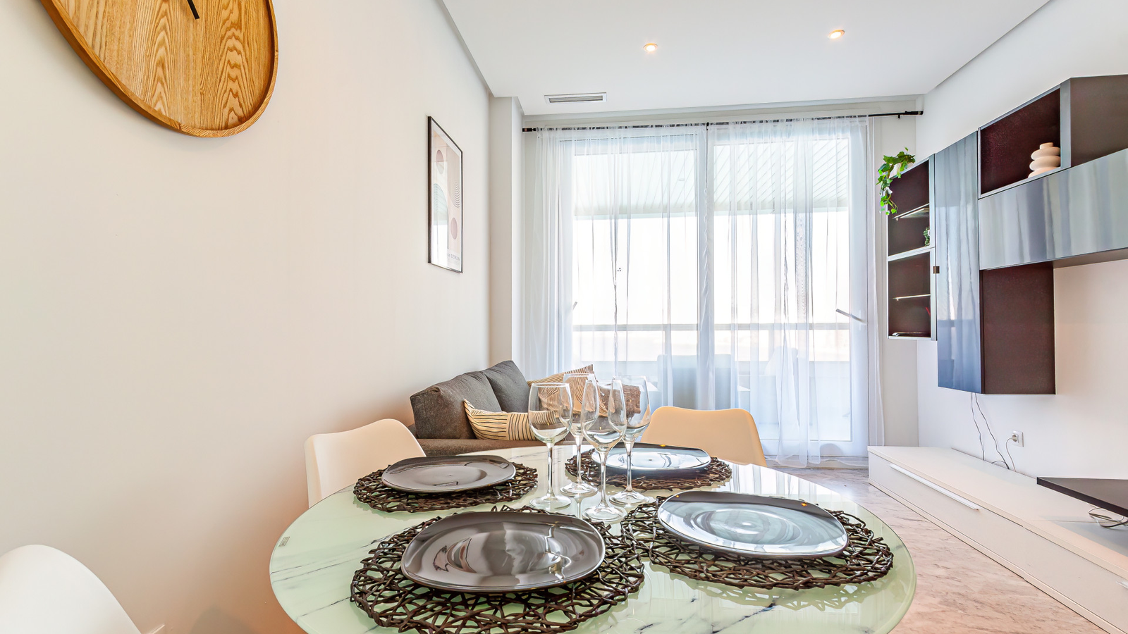 photo of Apartments on Edificio Las Algas, C. Alcalde Manuel Catalán Chana, 22, 03503 Benidorm, Alicante, Spain