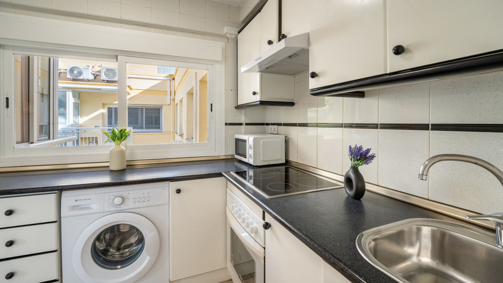 photo of Apartments on Av. de la Armada Española, 17, 03502 Benidorm, Alicante, Spain
