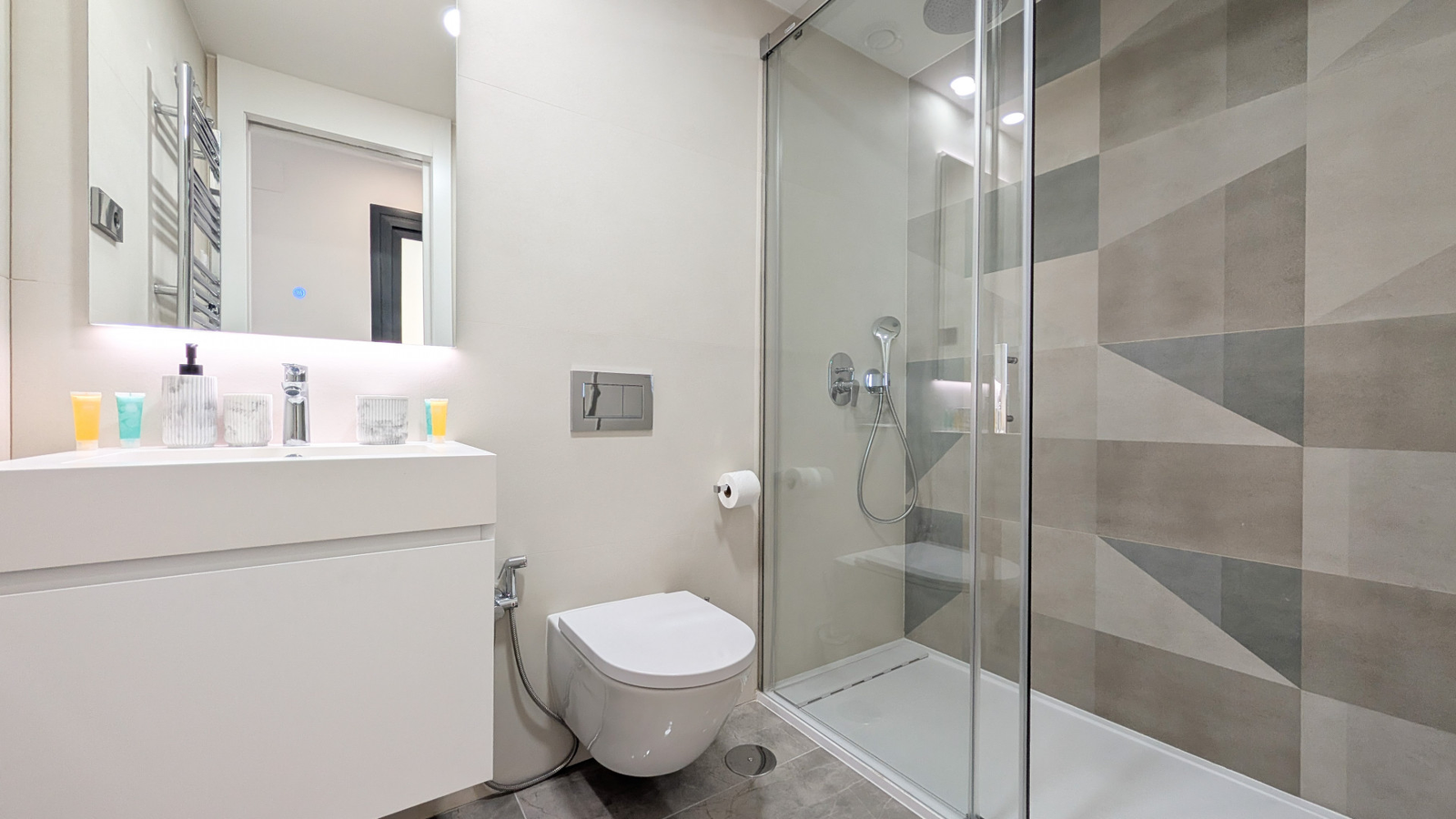 photo of Apartments on C. Brasil, 1, 03502 Benidorm, Alicante, Spain