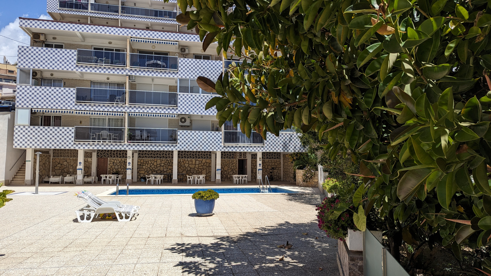 photo of Apartments on Pg. del Mar, 8, 03509 Benidorm, Alicante, Spain