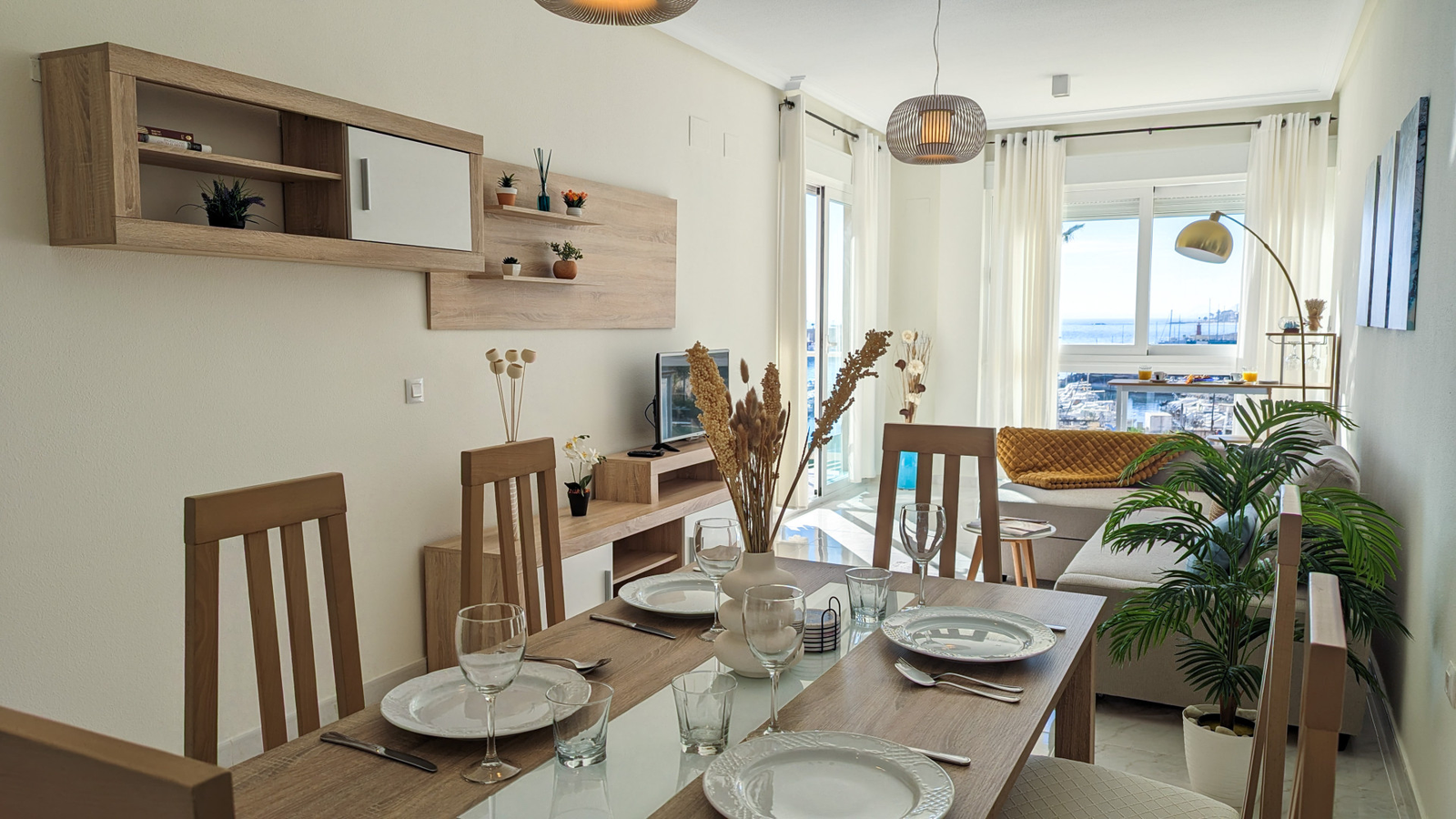 photo of Villa or house on Ctra. del Port, 2, 03570 Villajoyosa, Alicante, Spain