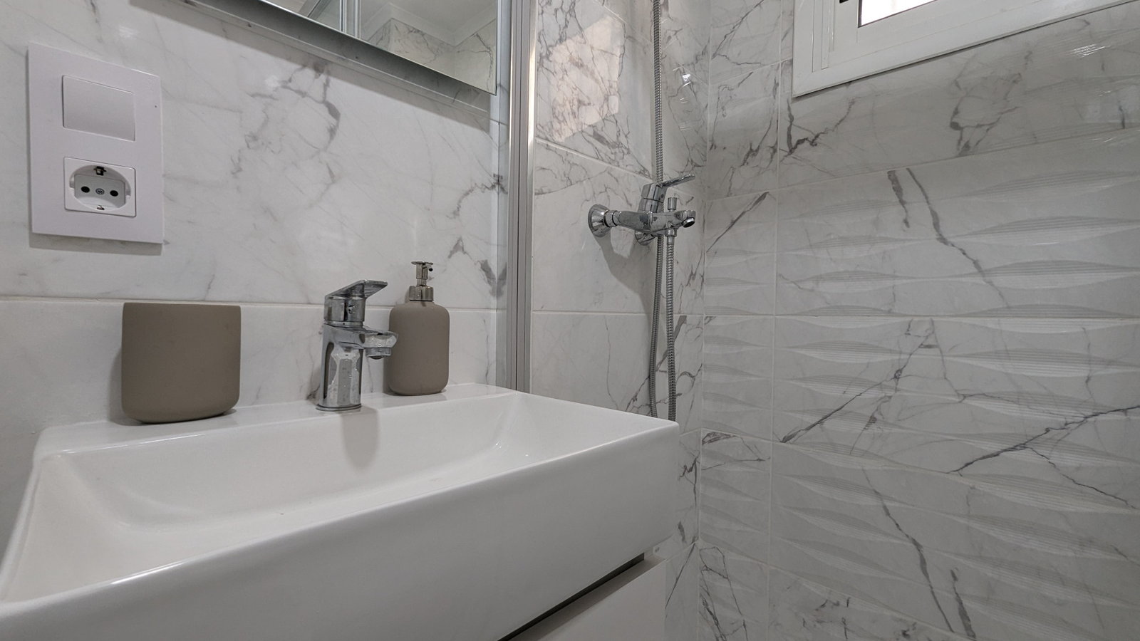 photo of Apartments on Av. Juan Fuster Zaragoza, 1, 03503 Benidorm, Alicante, Spain