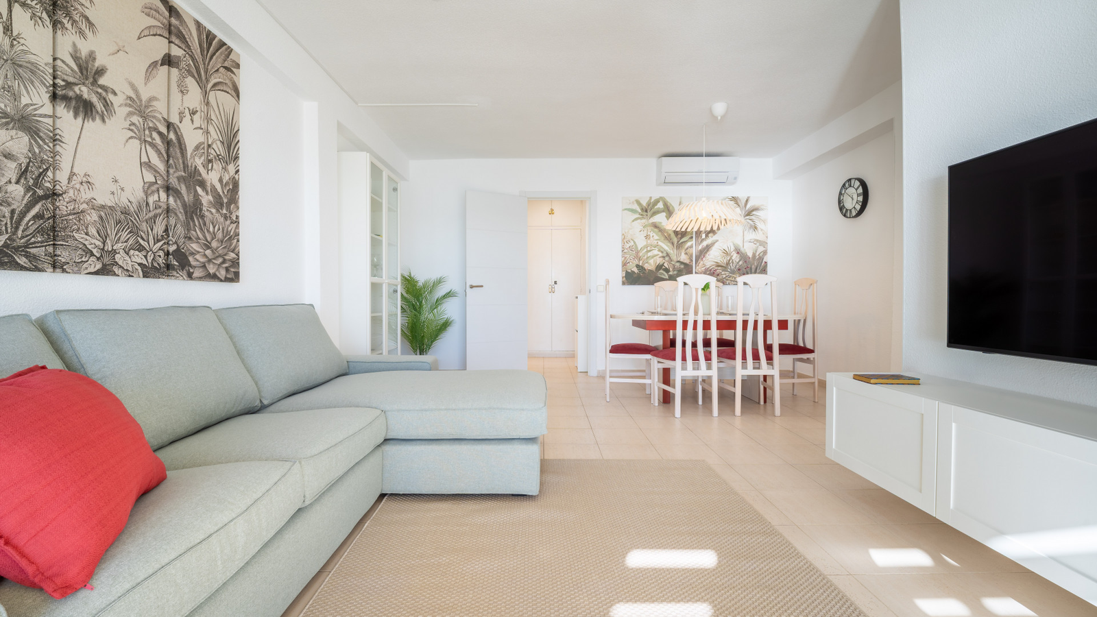 photo of Apartments on Av. de la Armada Española, 17, 03502 Benidorm, Alicante, Spain