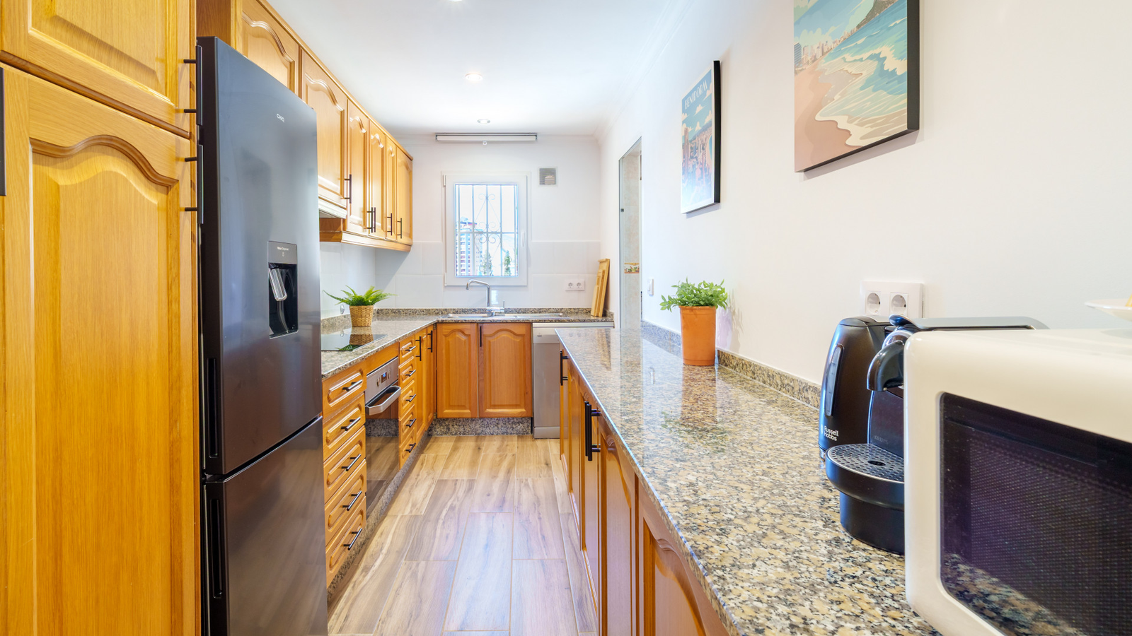 photo of Apartments on Calle Avilés, 10, 03502 Benidorm, Alicante, Spain
