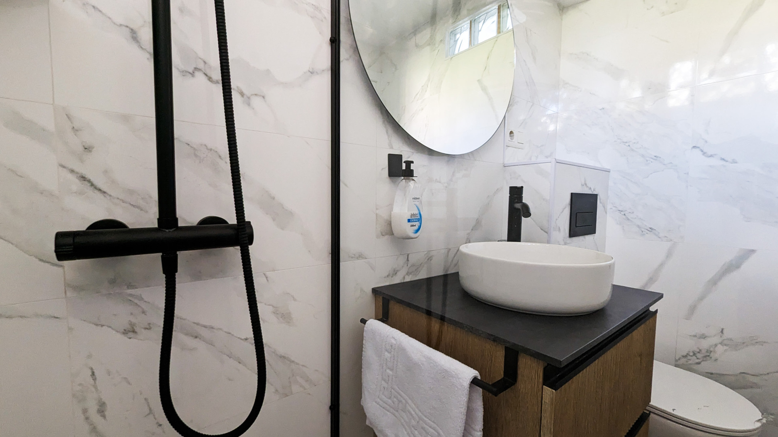 photo of Apartments on C. Santander, 6, 03502 Benidorm, Alicante, Spain
