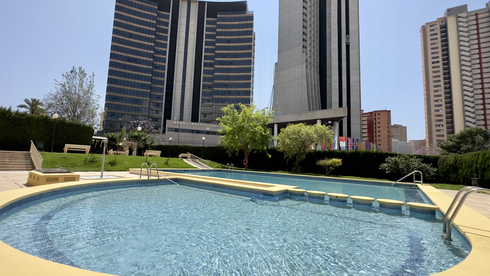 photo of Apartments on Avinguda de la Vila Joiosa, 21, 03502 Benidorm, Alicante, Spain