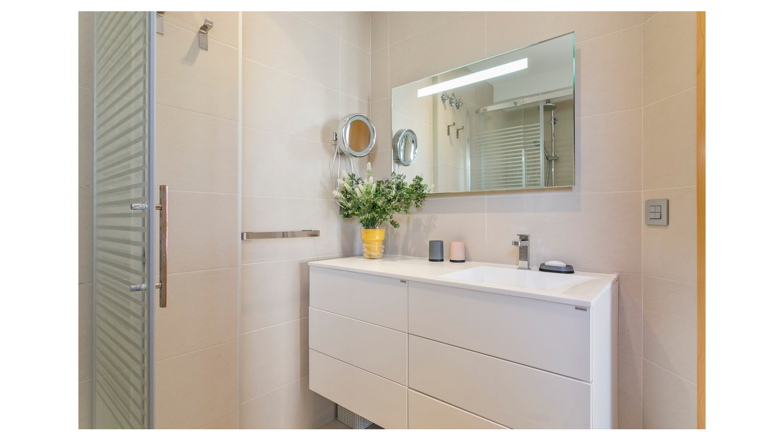 photo of Apartments on C. Ibiza, 8, 03503 Benidorm, Alicante, Spain