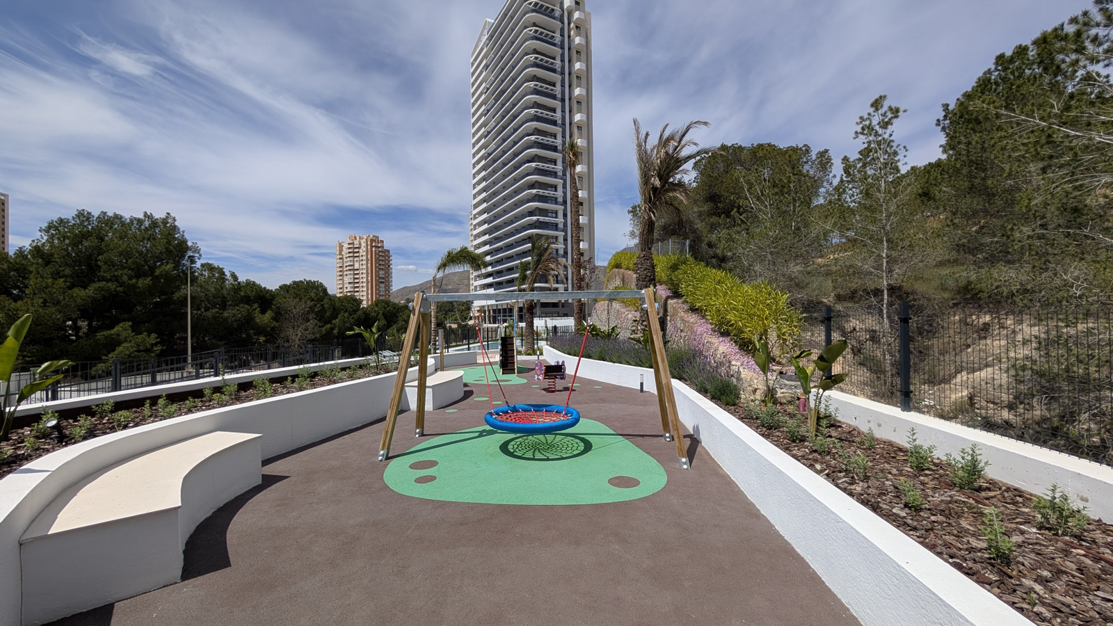 photo of Apartments on Calle Pdte. Adolfo Suárez, 14, 03502 Benidorm, Alicante, Spain