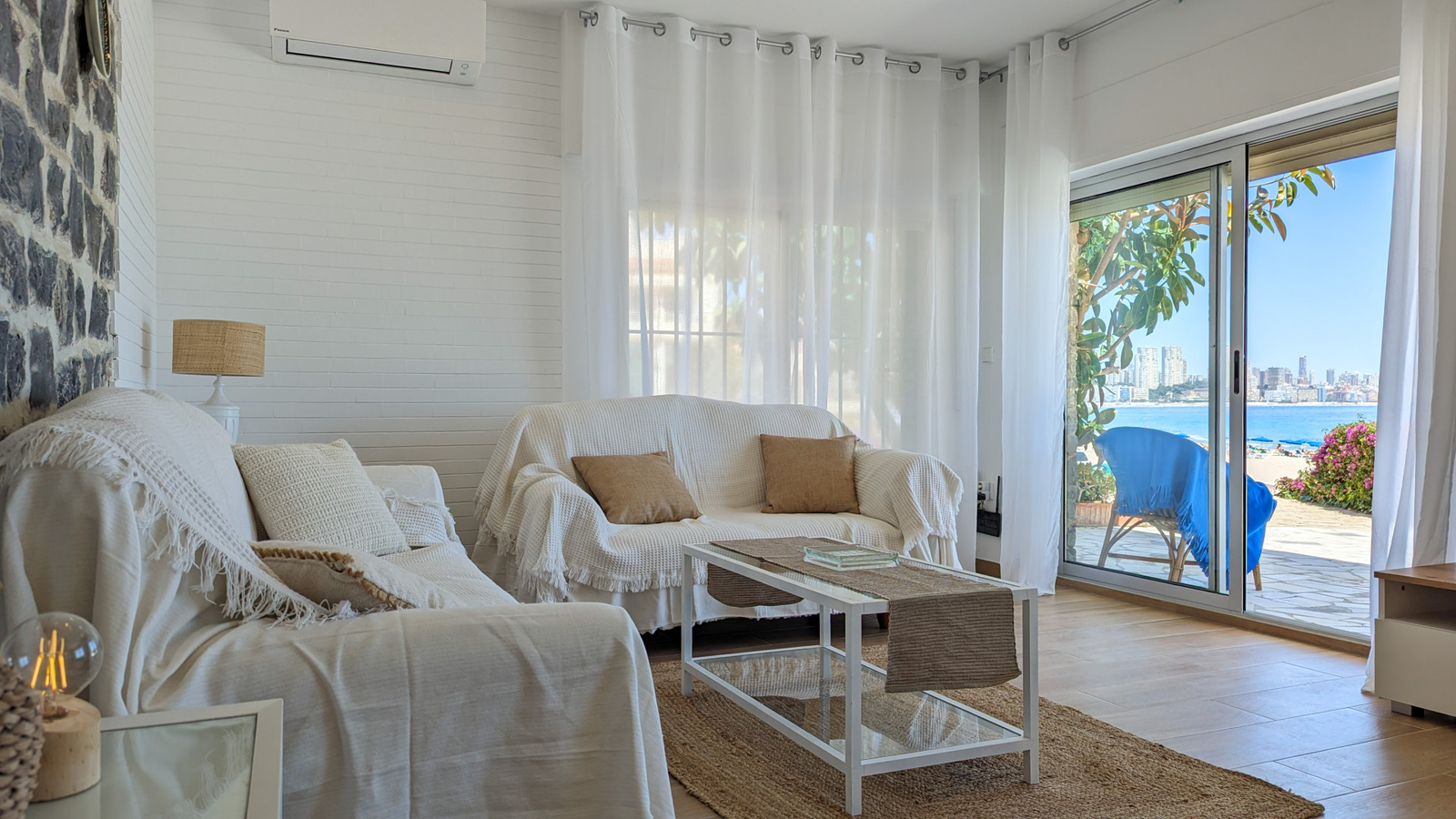 photo of Apartments on Av. Vicente Llorca Alós, 34, 03502 Benidorm, Alicante, Spain