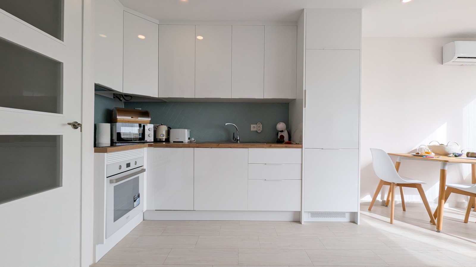 photo of Apartments on Pg. del Mar, 19, 03509 Finestrat, Alicante, Spain