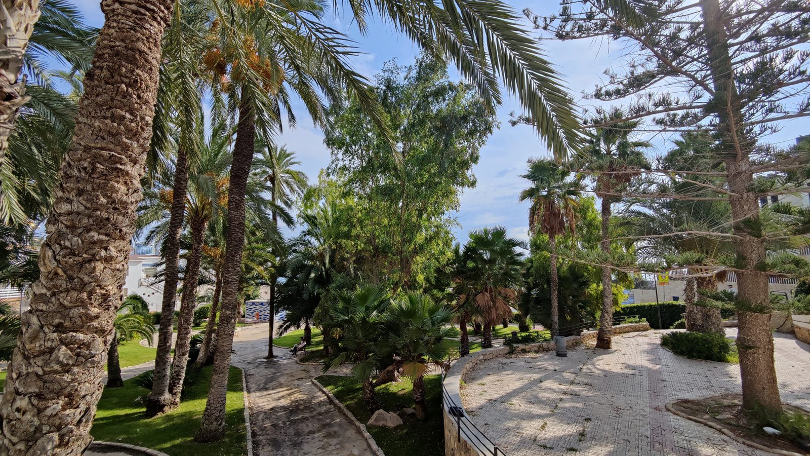 photo of Apartments on C. la Cala, 2, 03502 Benidorm, Alicante, Spain