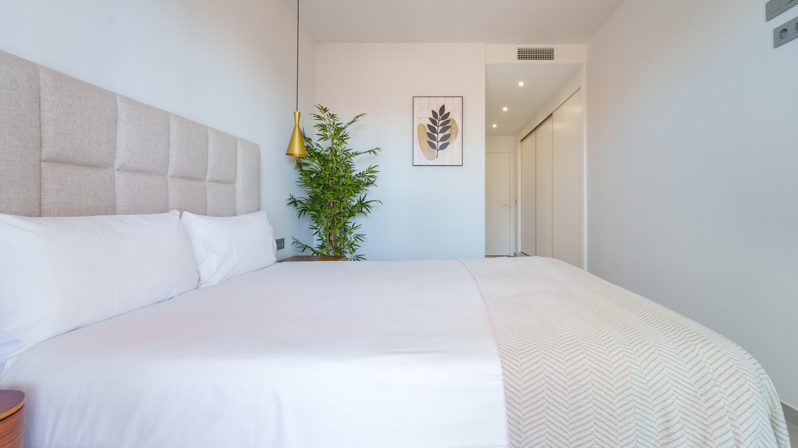 photo of Apartments on Calle Pdte. Adolfo Suárez, 14, 03502 Benidorm, Alicante, Spain